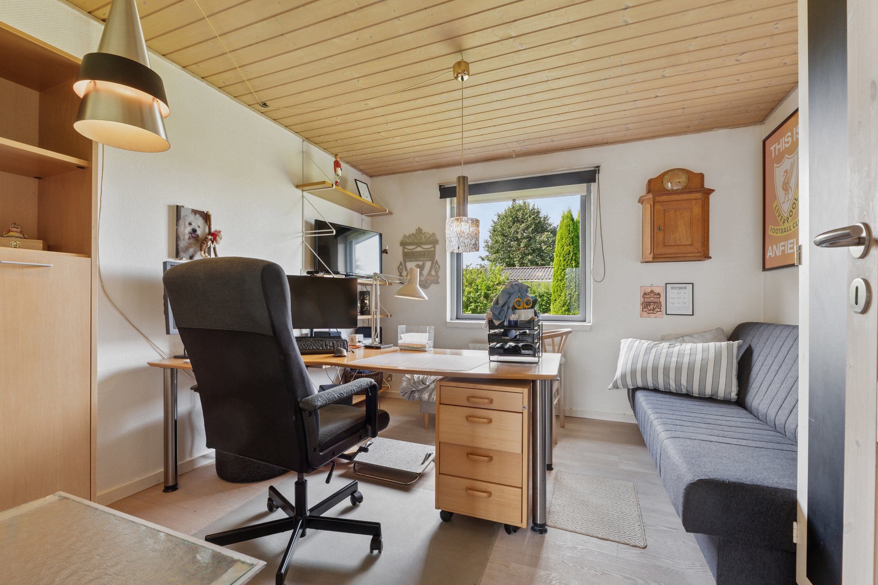 Fremhævet arbejdsværelse billede i fuldskærmstilstand. Billede af Rådyrløkken 85, Slukefter, 5210 Odense NV