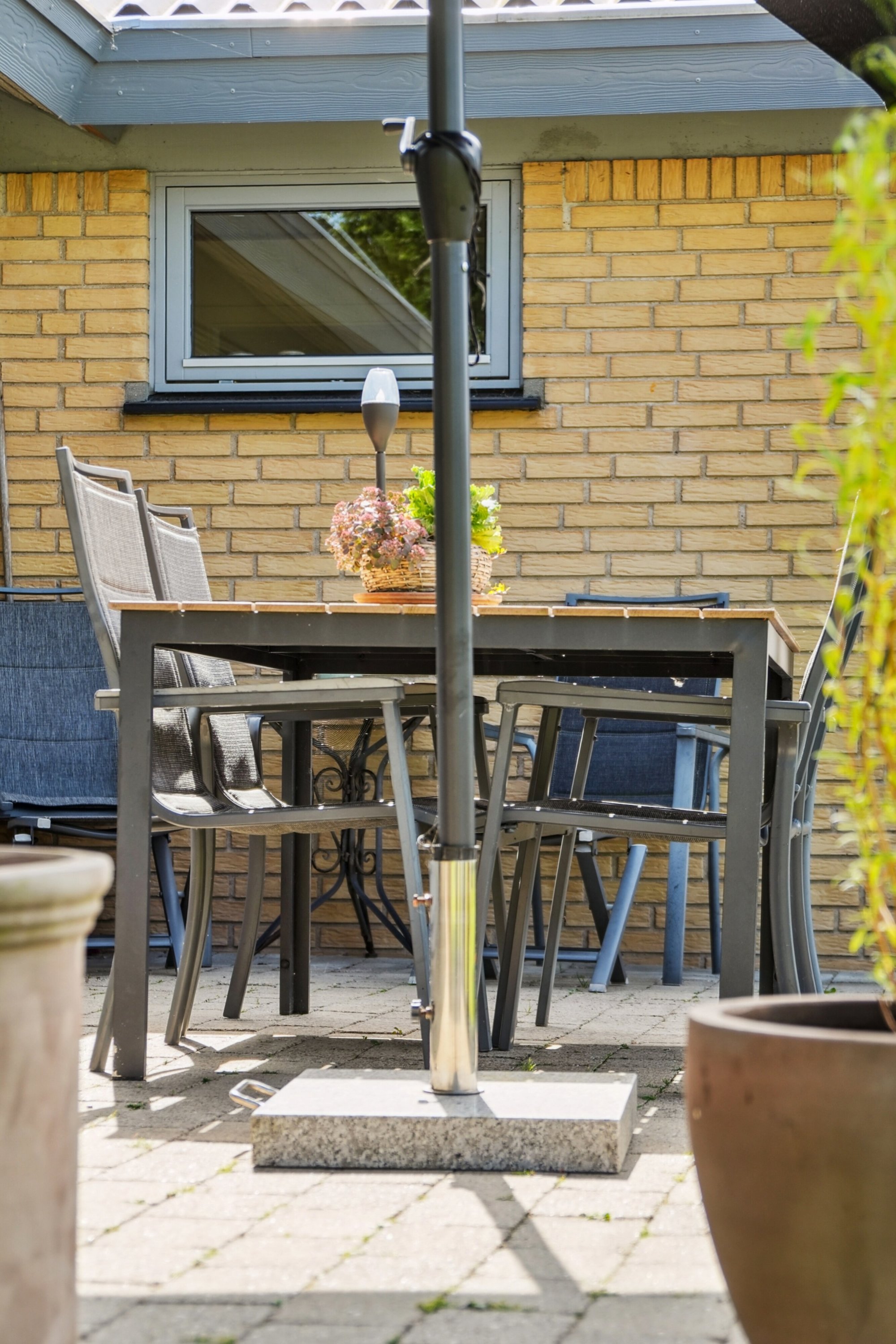 Fremhævet terrasse billede i fuldskærmstilstand. Billede af Rådyrløkken 85, Slukefter, 5210 Odense NV