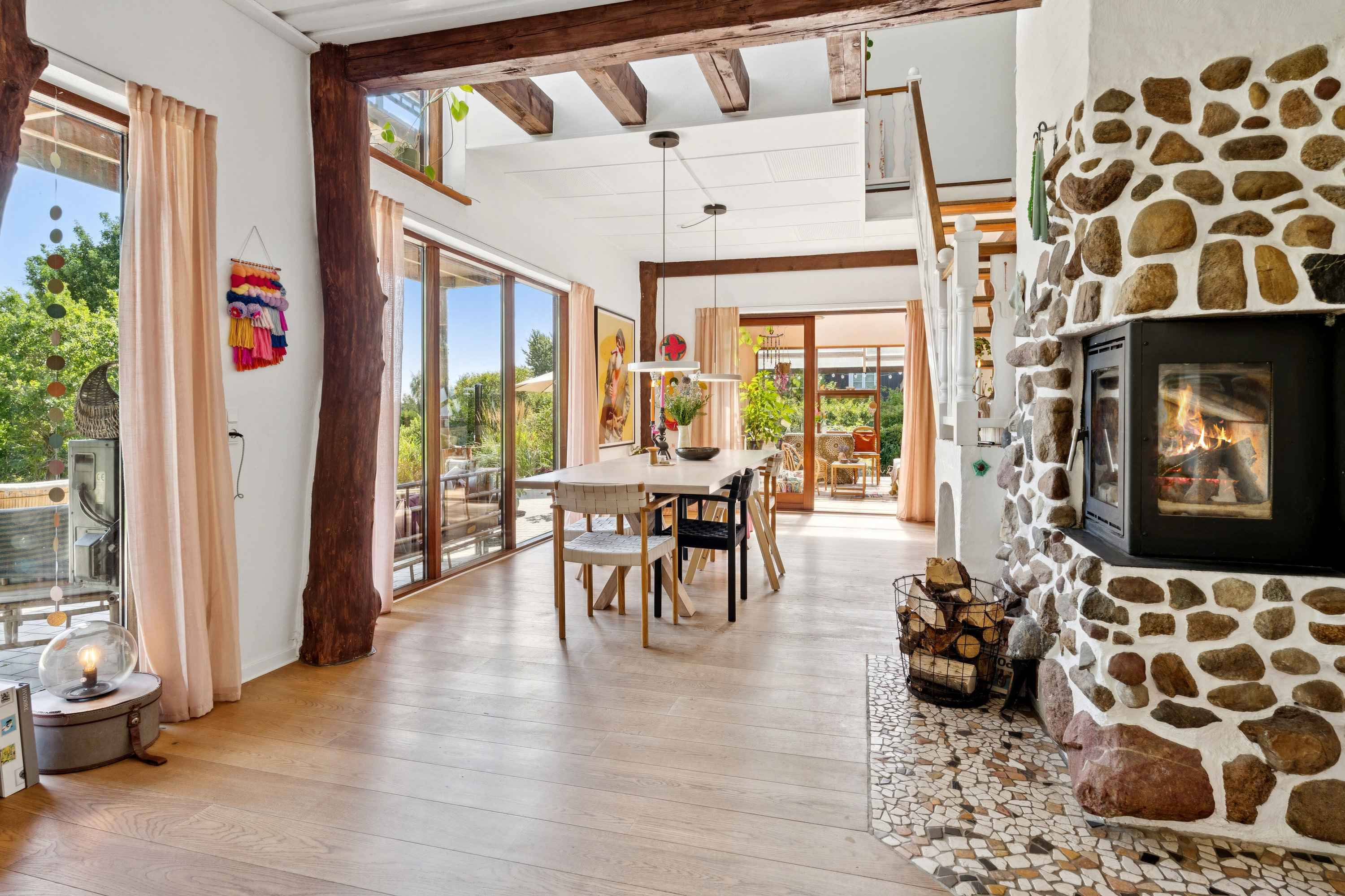 Fremhævet stue billede i fuldskærmstilstand. Billede af Munklindevej 62, 7441 Bording