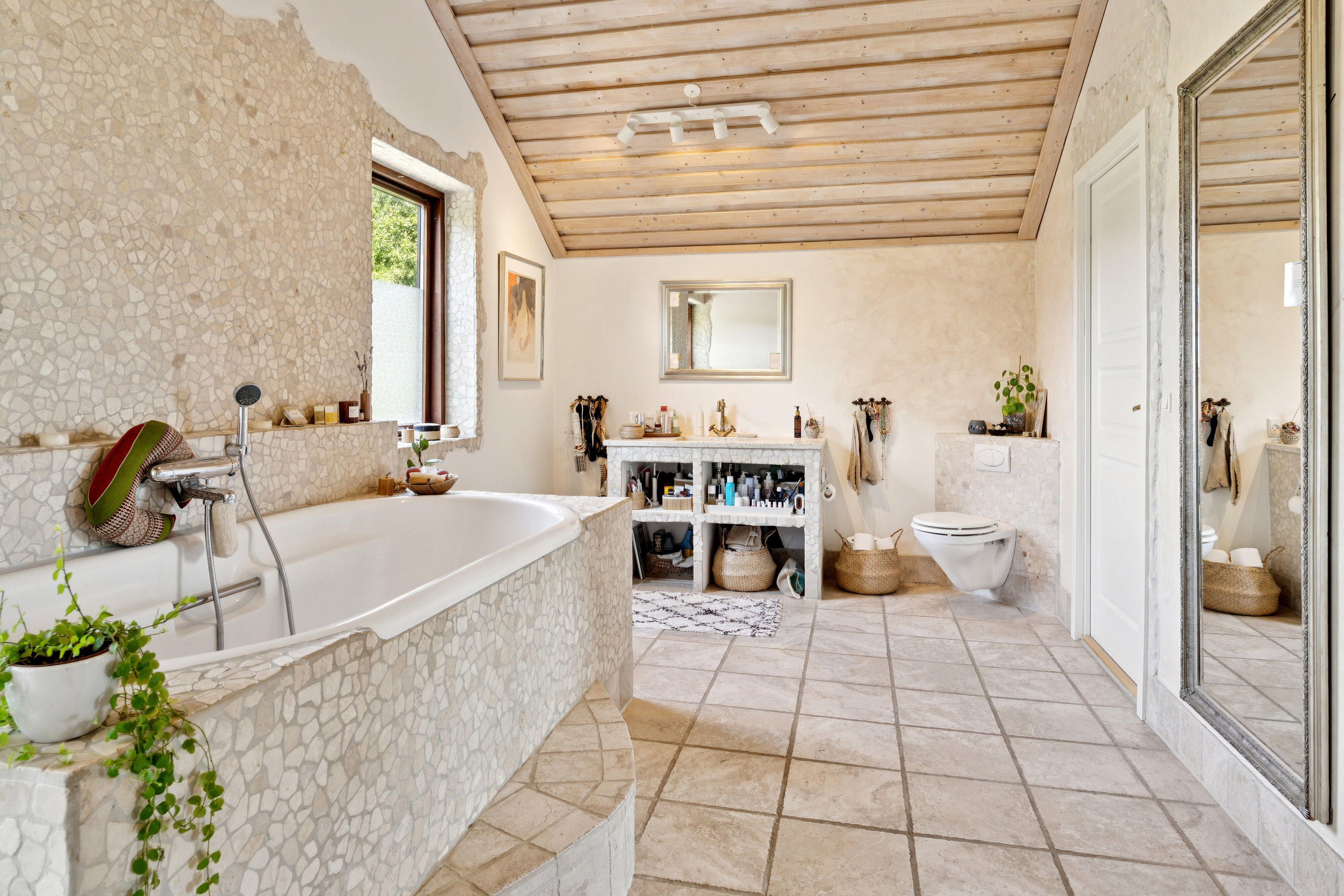 Fremhævet badeværelse billede i fuldskærmstilstand. Billede af Munklindevej 62, 7441 Bording