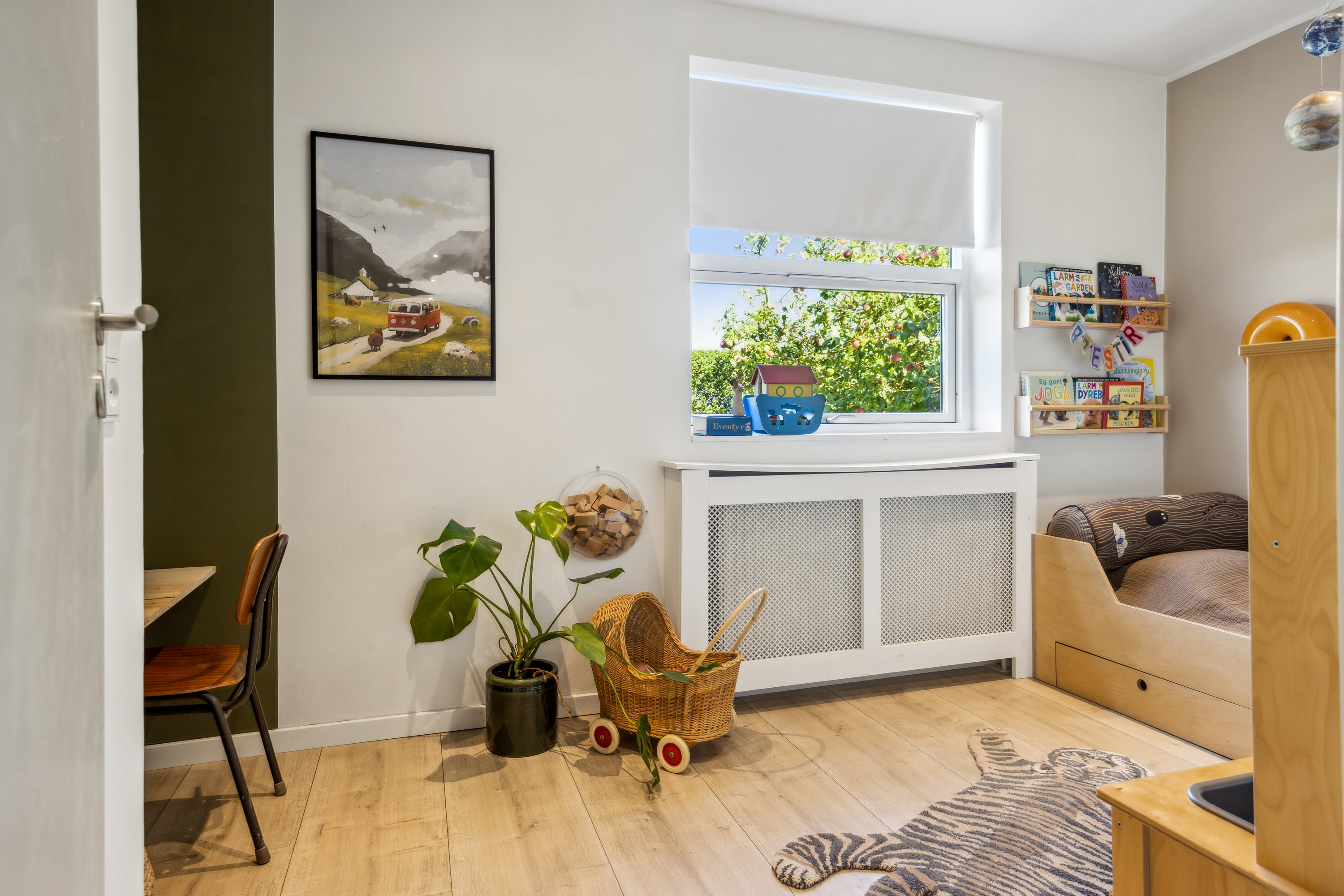 Fremhævet værelse billede i fuldskærmstilstand. Billede af Almavej 8, 9280 Storvorde