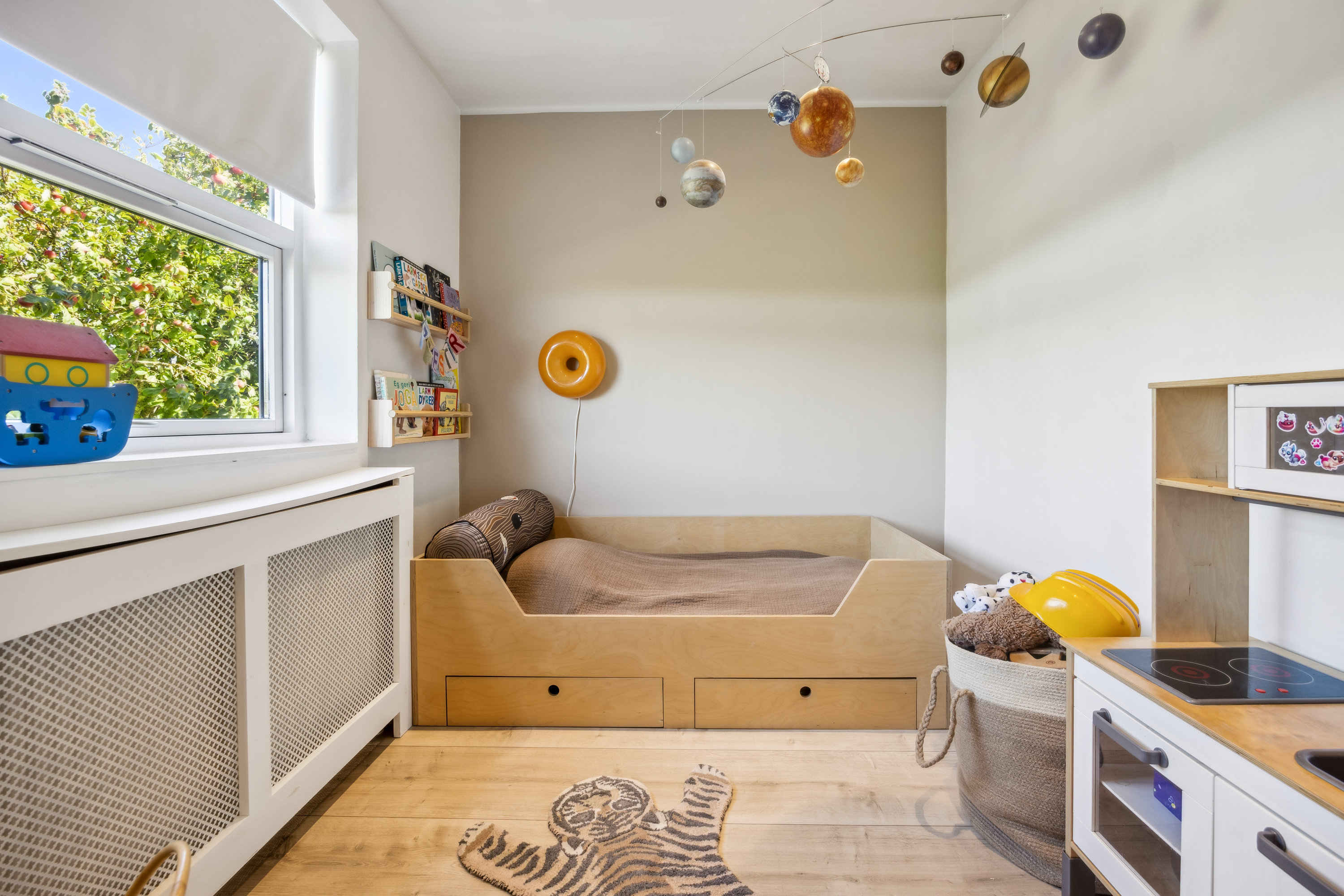 Fremhævet værelse billede i fuldskærmstilstand. Billede af Almavej 8, 9280 Storvorde