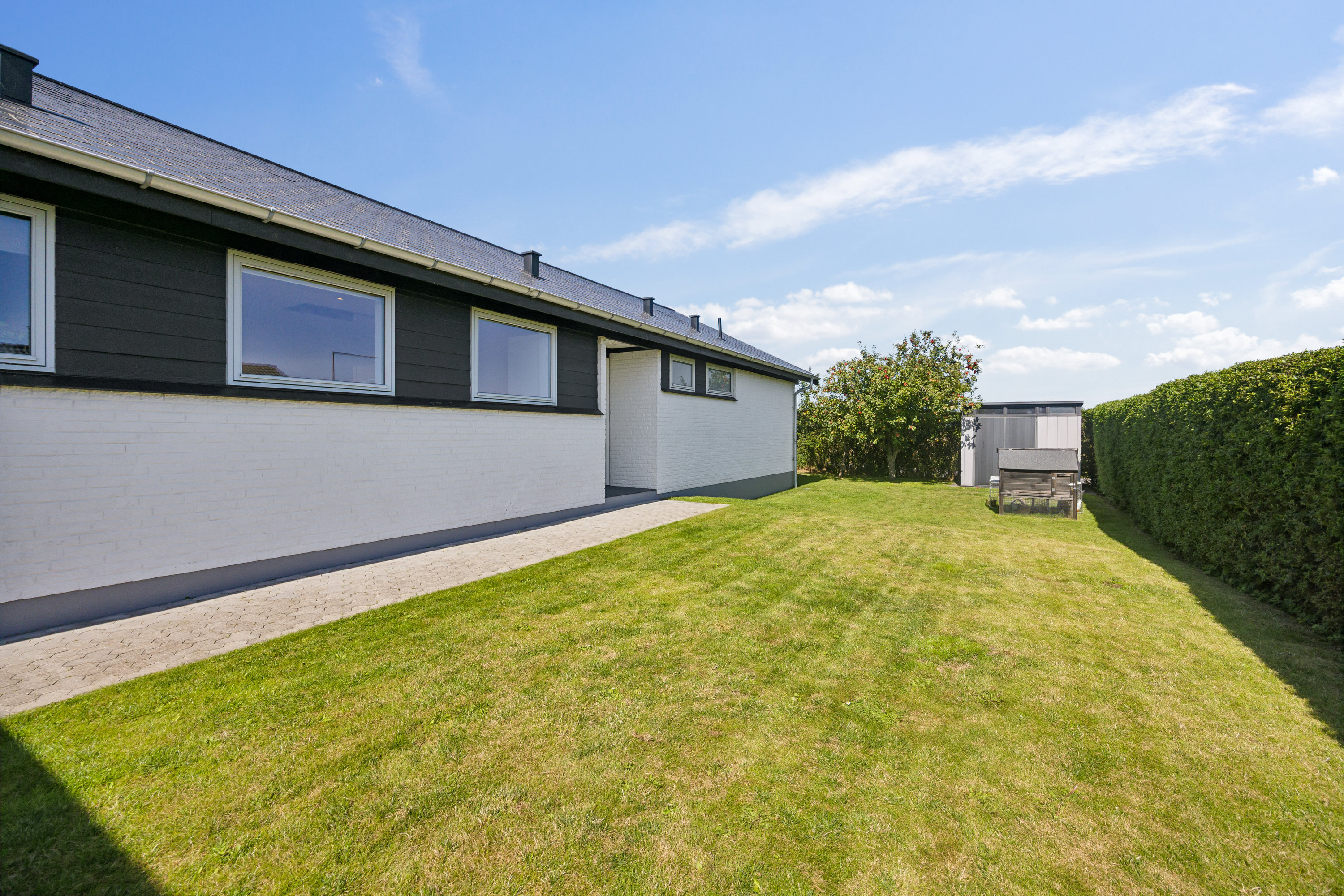 Fremhævet ejendom 1 billede i fuldskærmstilstand. Billede af Almavej 8, 9280 Storvorde