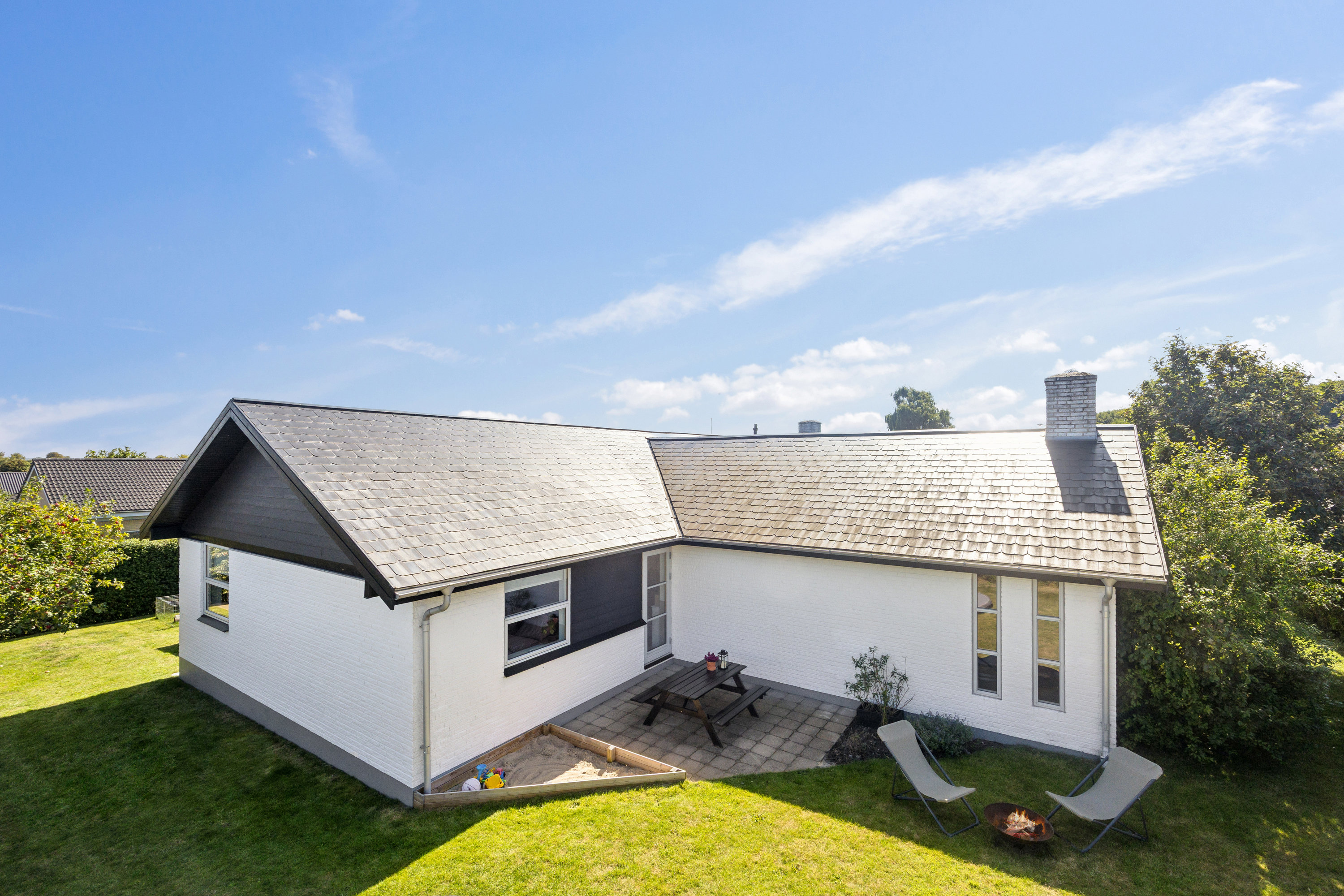 Fremhævet ejendom 1 billede i fuldskærmstilstand. Billede af Almavej 8, 9280 Storvorde