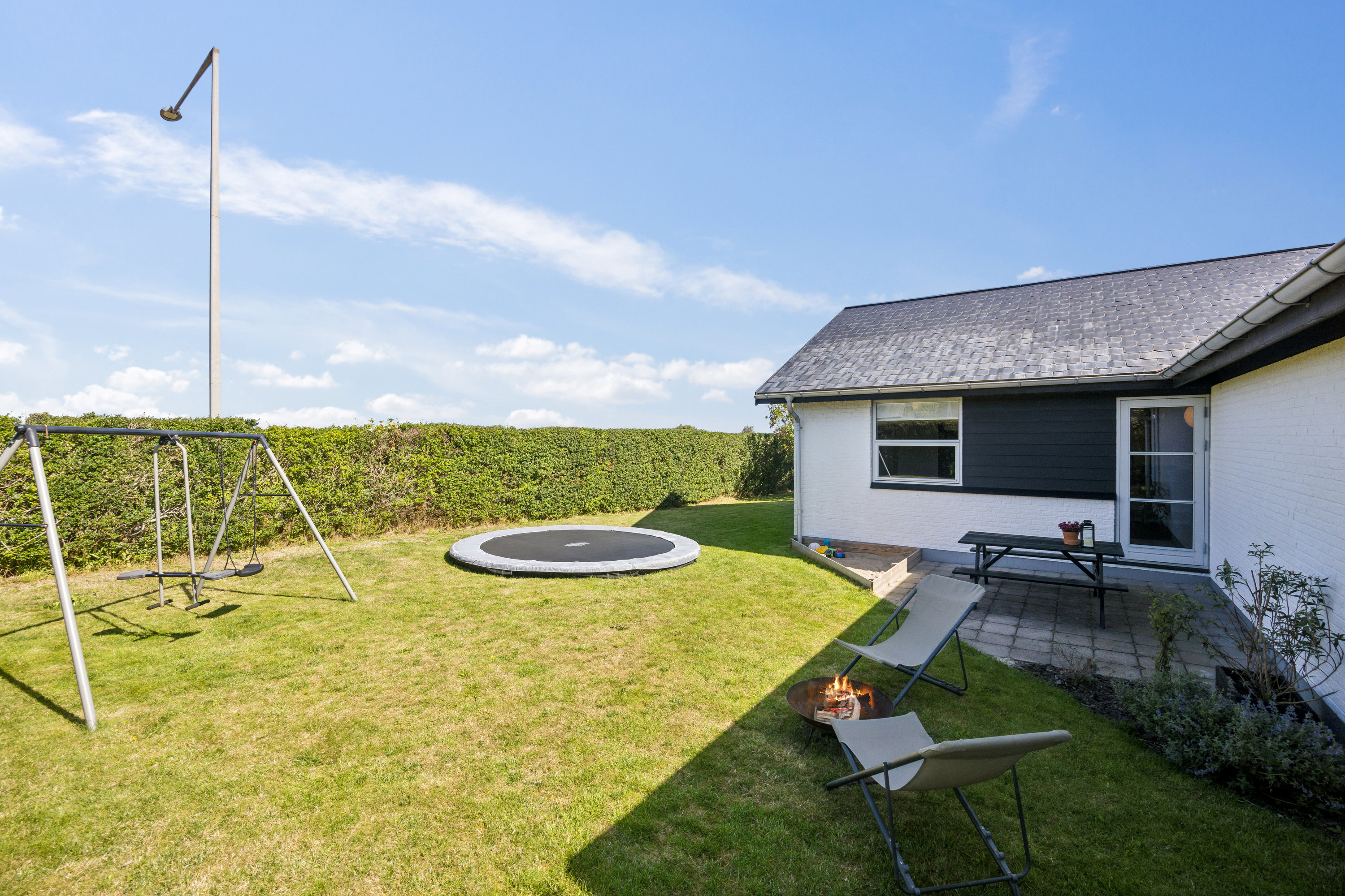 Fremhævet ejendom 1 billede i fuldskærmstilstand. Billede af Almavej 8, 9280 Storvorde