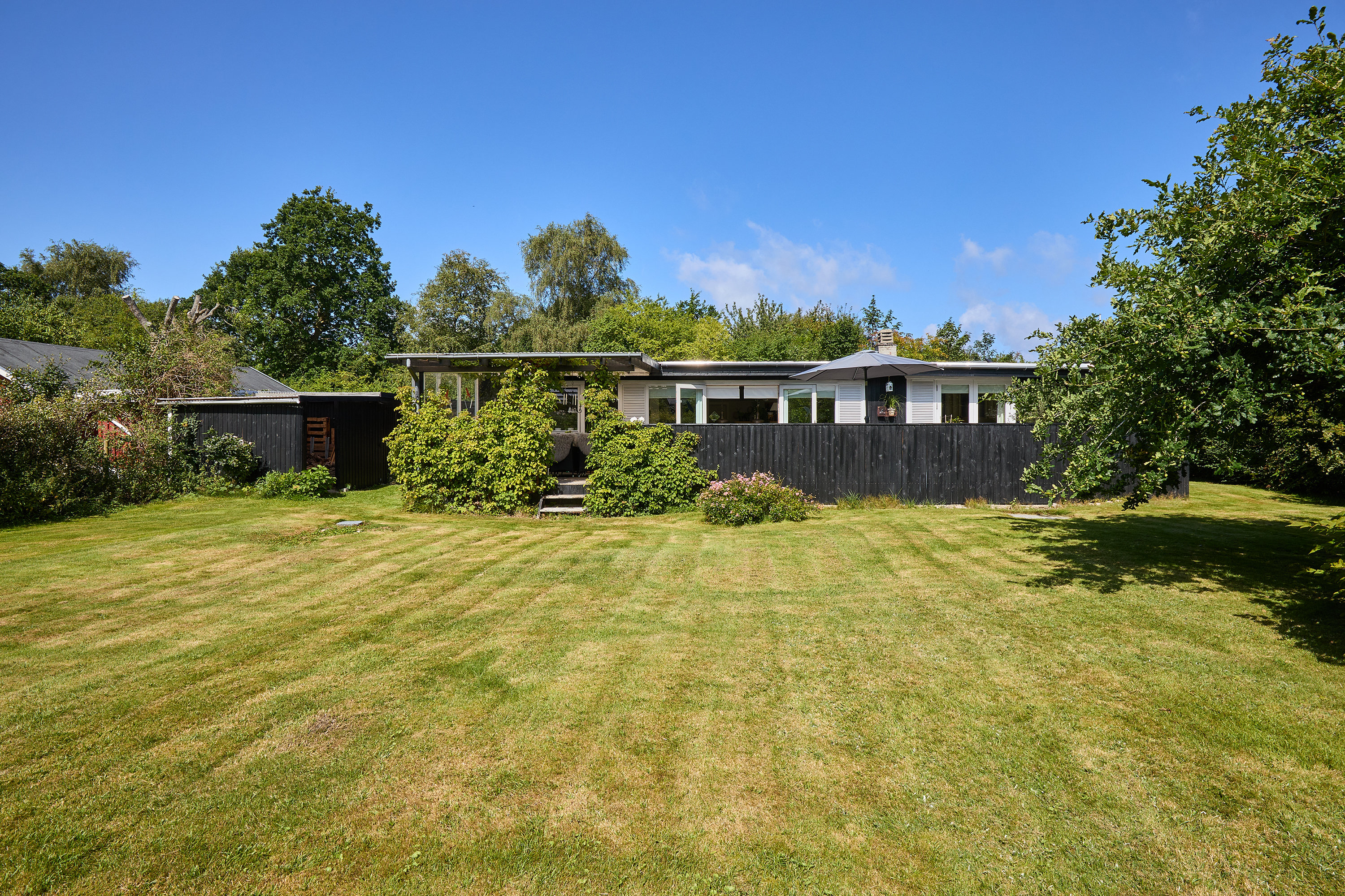 Fremhævet ejendommen billede i fuldskærmstilstand. Billede af Grandalen 9, Rågeleje, 3210 Vejby