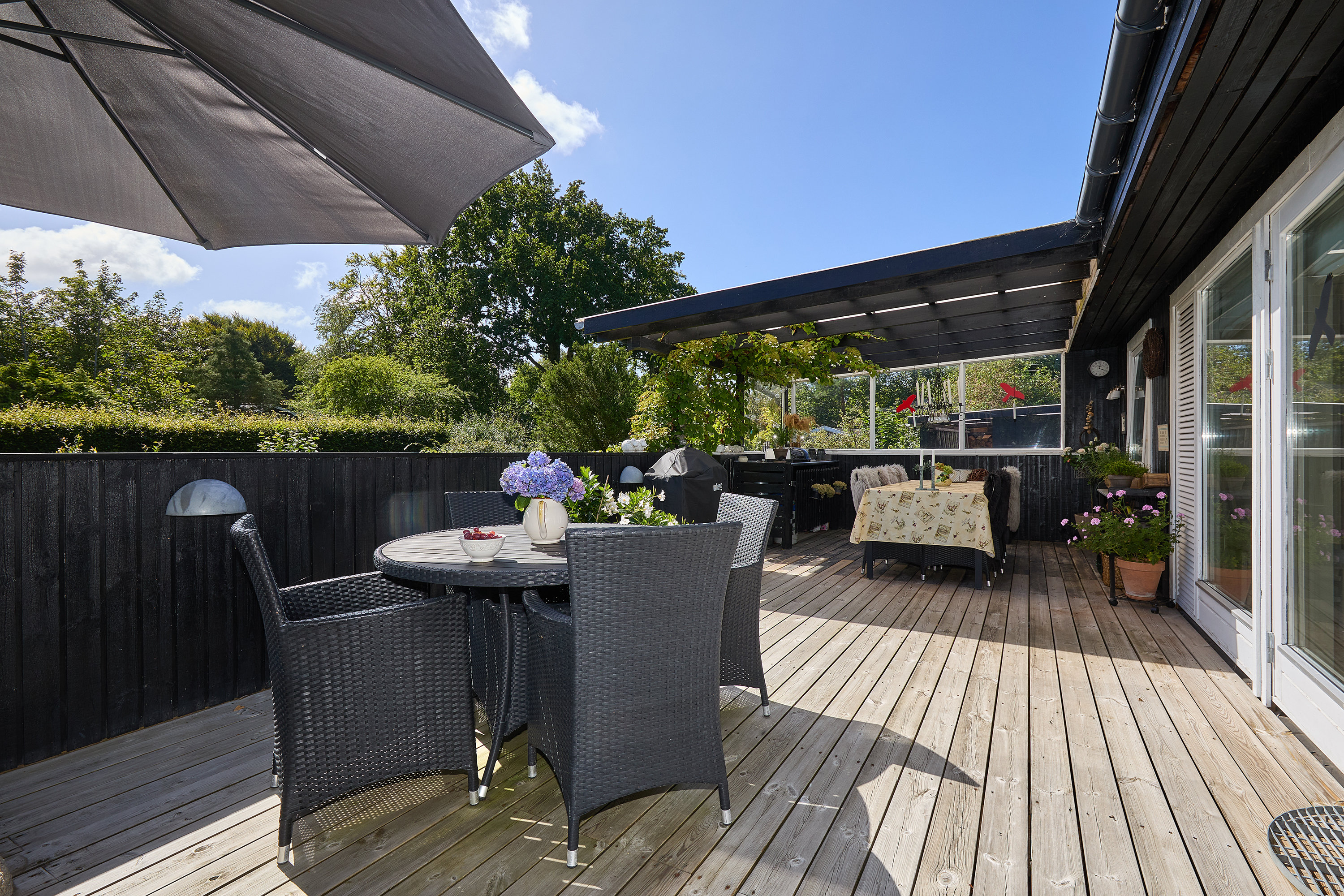 Fremhævet terrasse billede i fuldskærmstilstand. Billede af Grandalen 9, Rågeleje, 3210 Vejby