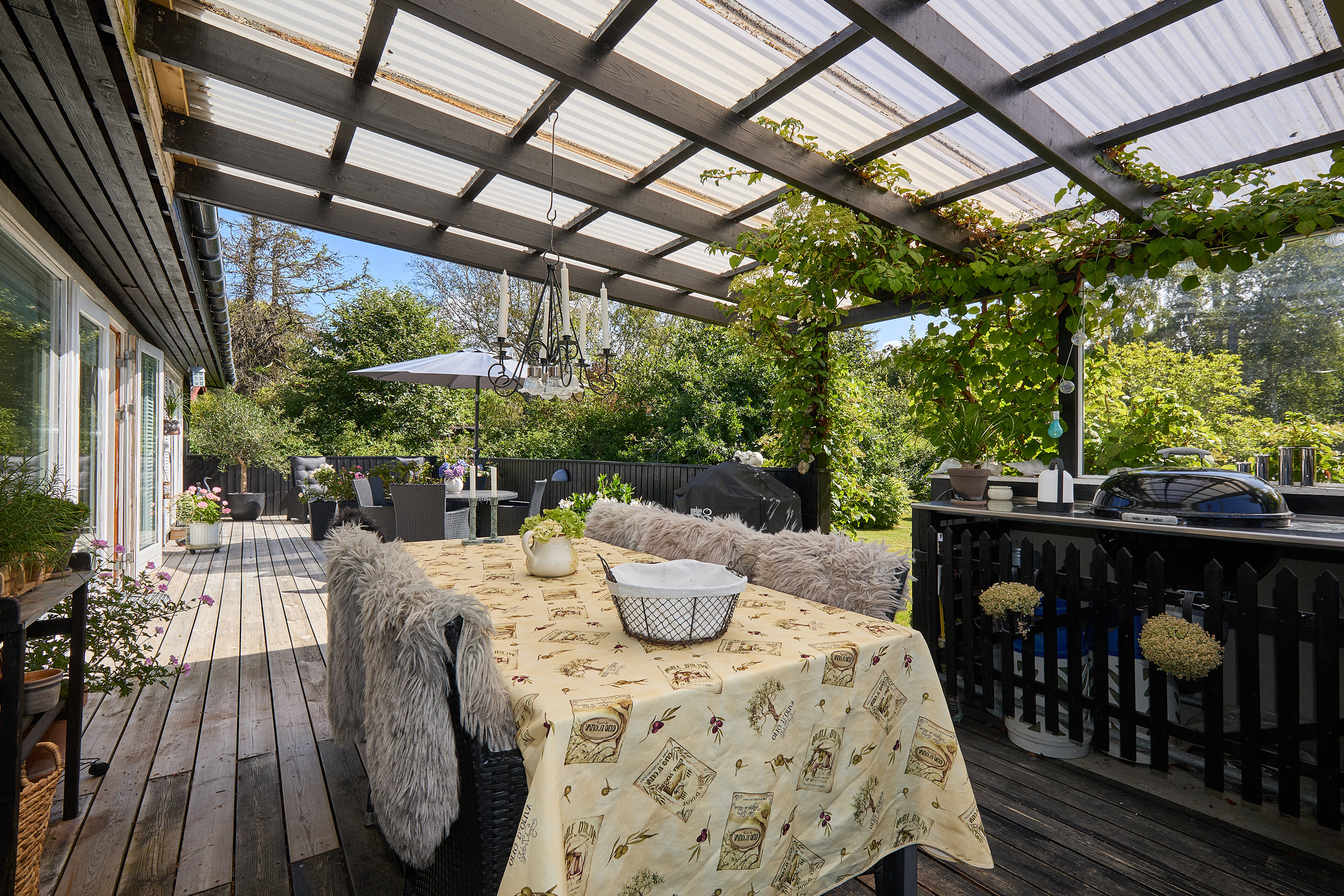 Fremhævet terrasse billede i fuldskærmstilstand. Billede af Grandalen 9, Rågeleje, 3210 Vejby