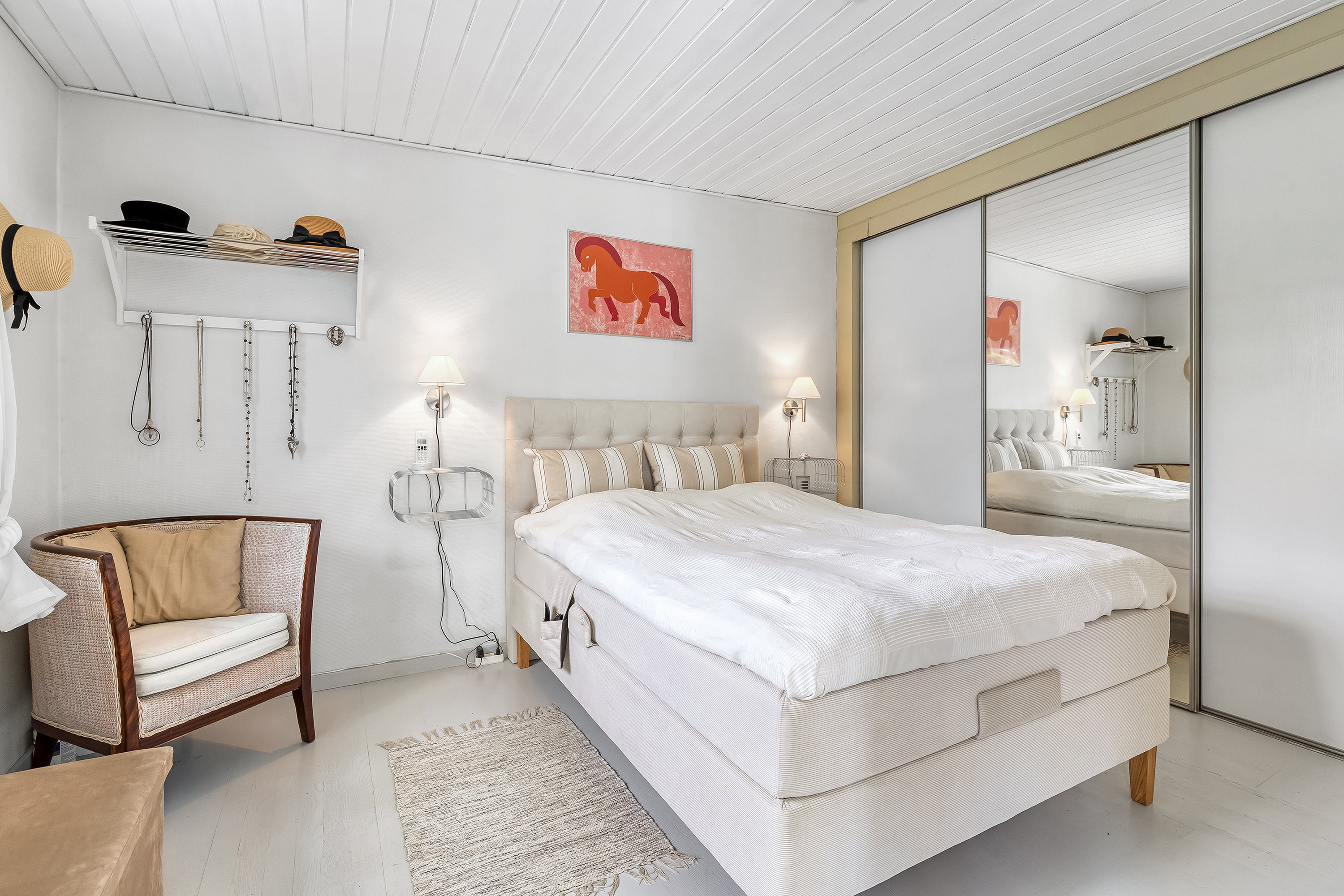 Fremhævet soveværelse billede i fuldskærmstilstand. Billede af Grandalen 9, Rågeleje, 3210 Vejby