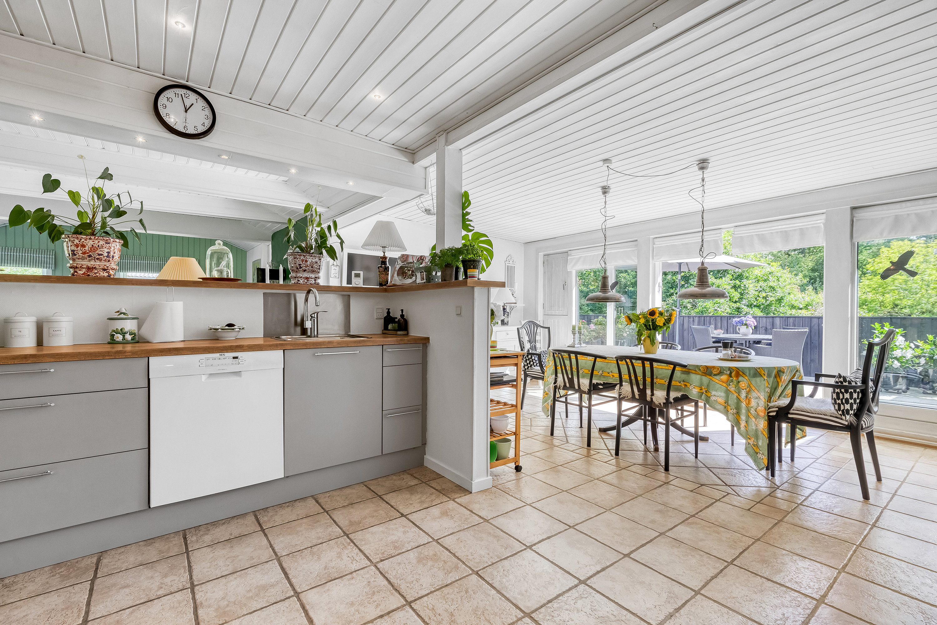 Fremhævet køkken billede i fuldskærmstilstand. Billede af Grandalen 9, Rågeleje, 3210 Vejby