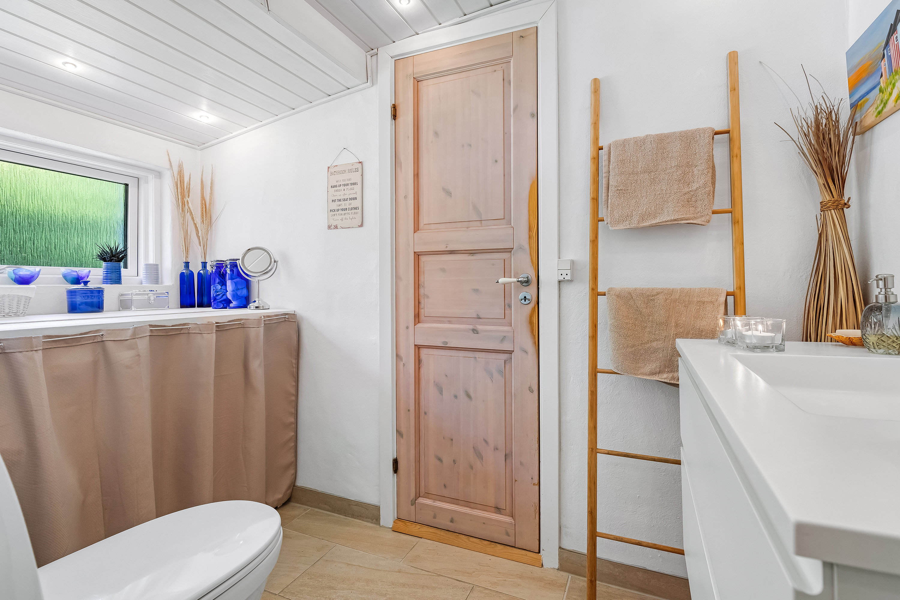 Fremhævet badeværelse billede i fuldskærmstilstand. Billede af Grandalen 9, Rågeleje, 3210 Vejby