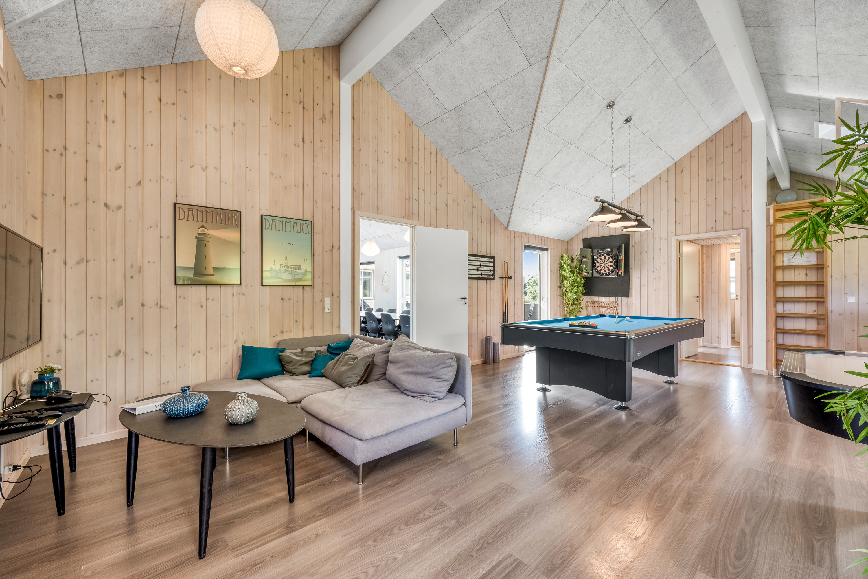 Fremhævet stue billede i fuldskærmstilstand. Billede af Solvang 13, Lønne, 6830 Nørre Nebel