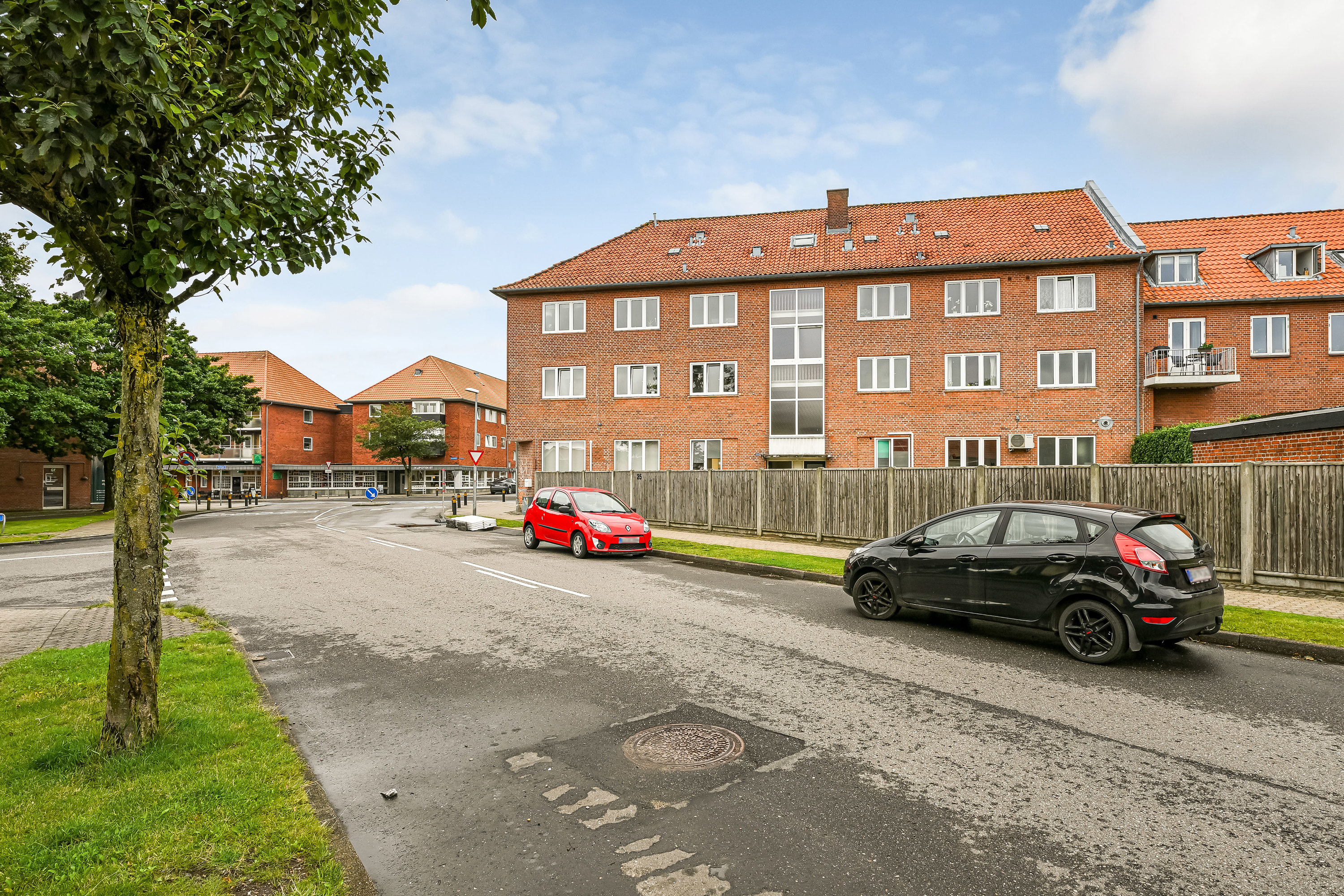 Fremhævet ejendommen billede i fuldskærmstilstand. Billede af Knudedybet 25, 1. th., 6700 Esbjerg