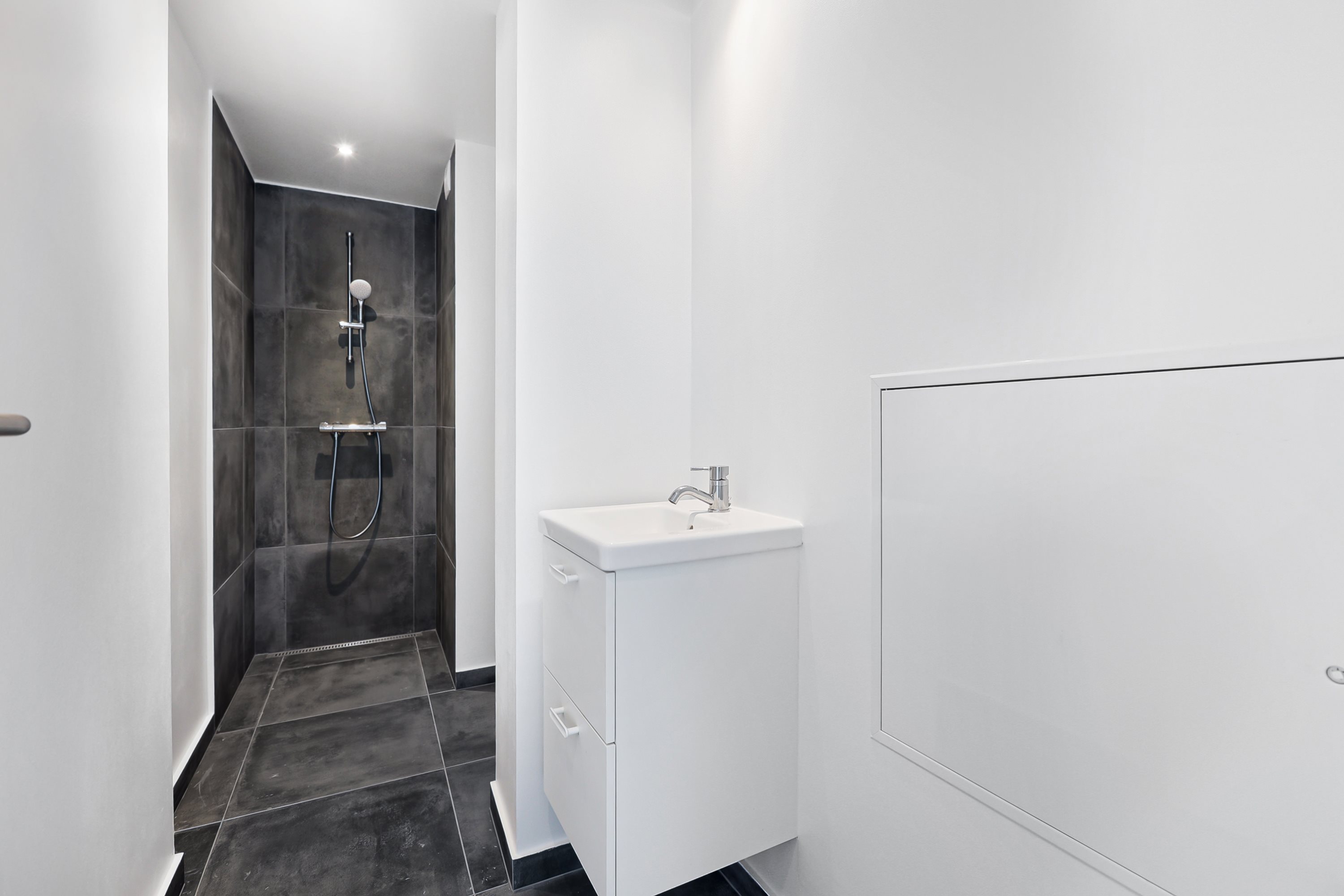 Fremhævet badeværelse billede i fuldskærmstilstand. Billede af Landsbygaden 30B, Sengeløse, 2630 Taastrup