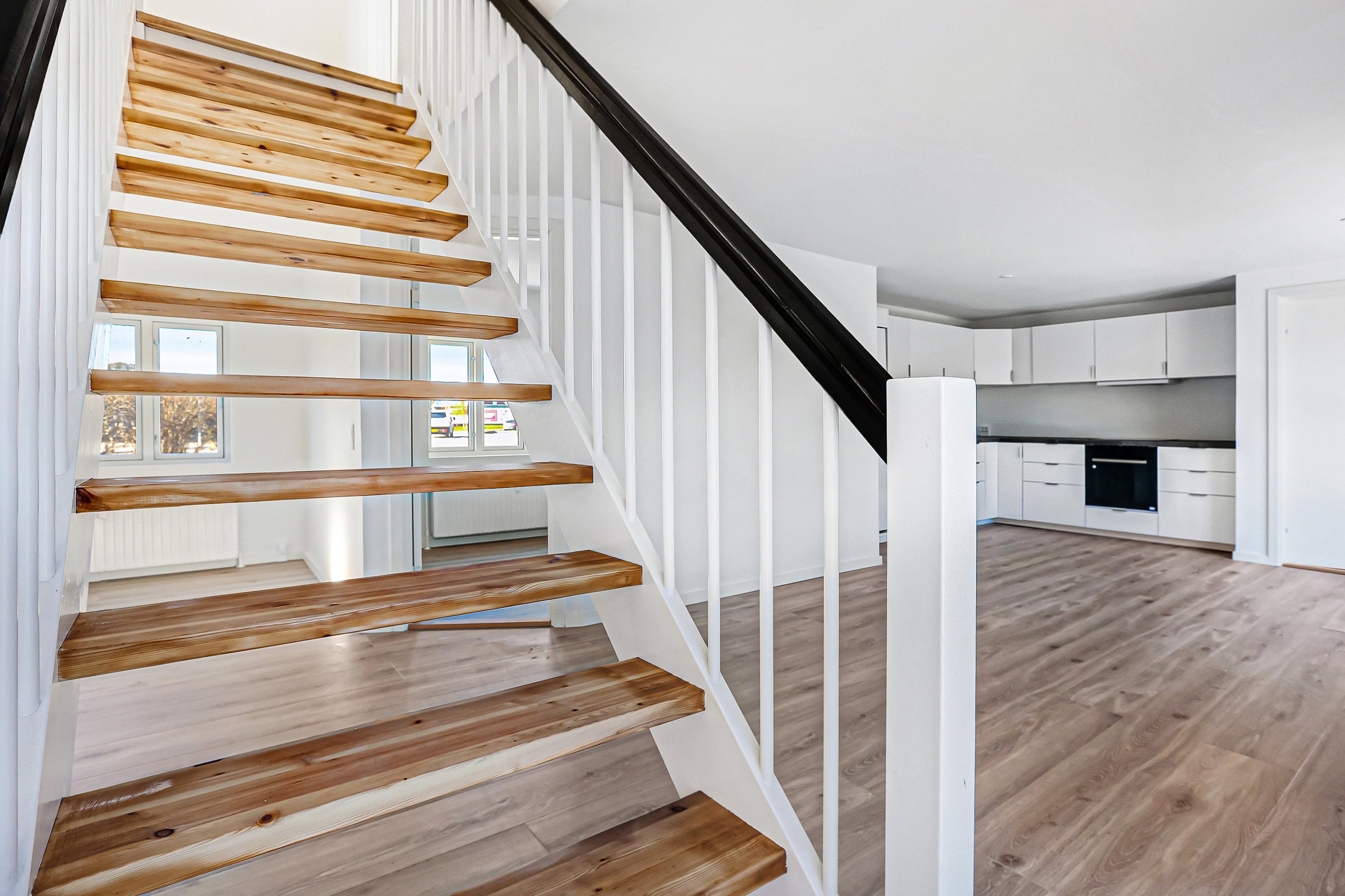Fremhævet trappe billede i fuldskærmstilstand. Billede af Landsbygaden 30B, Sengeløse, 2630 Taastrup
