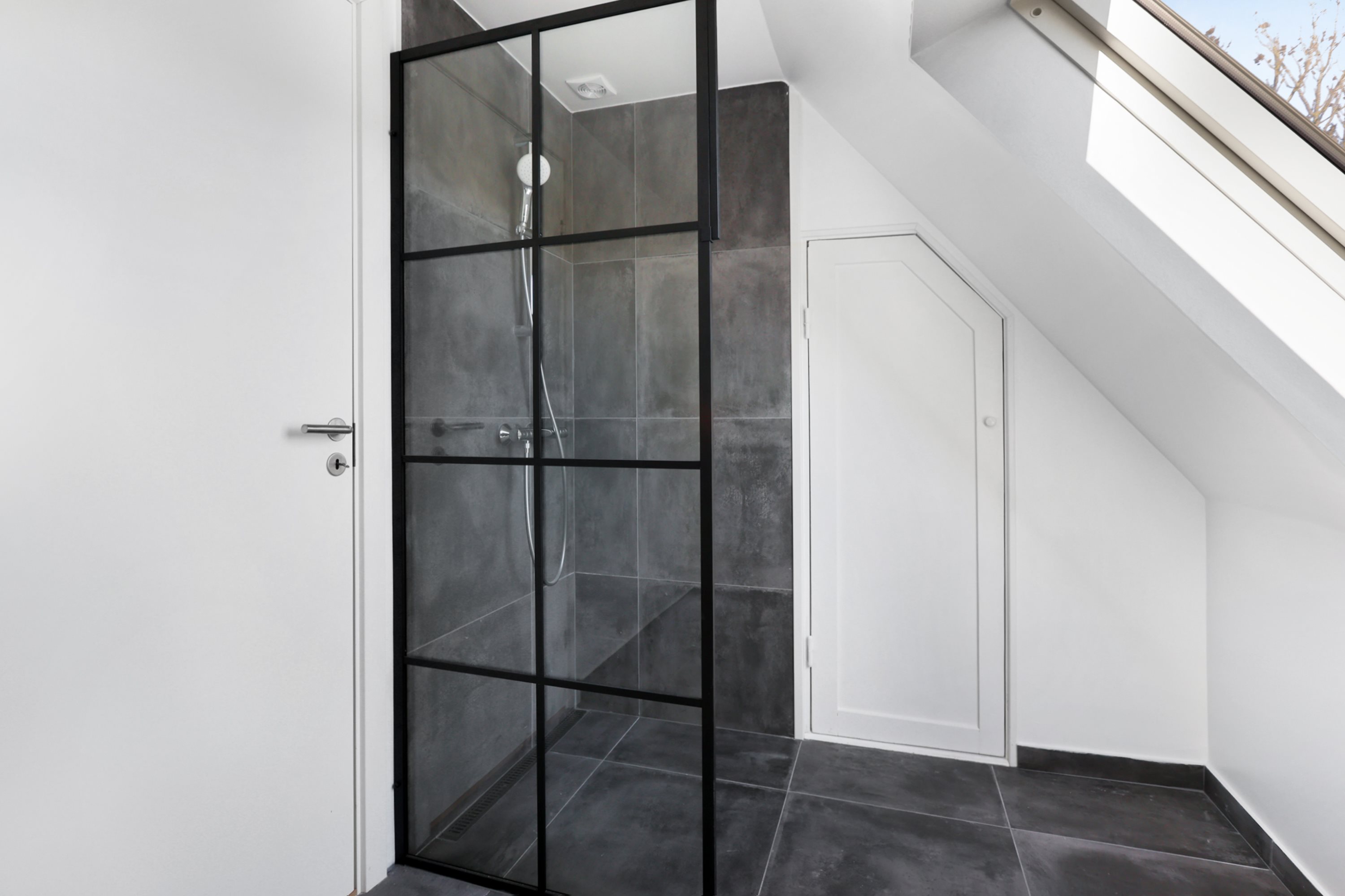 Fremhævet badeværelse billede i fuldskærmstilstand. Billede af Landsbygaden 30B, Sengeløse, 2630 Taastrup