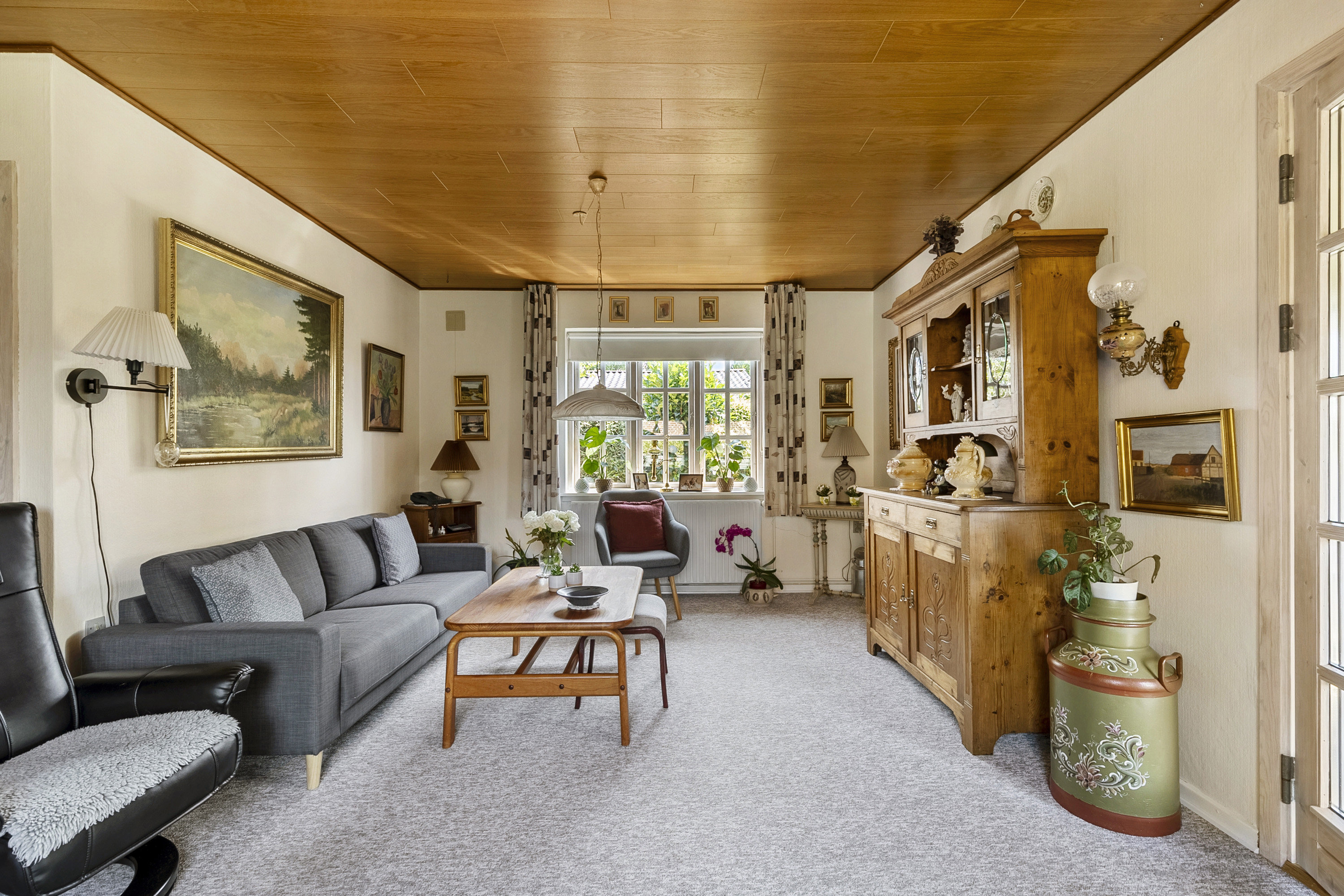 Fremhævet stue billede i fuldskærmstilstand. Billede af Vestre Landevej 36, 6800 Varde