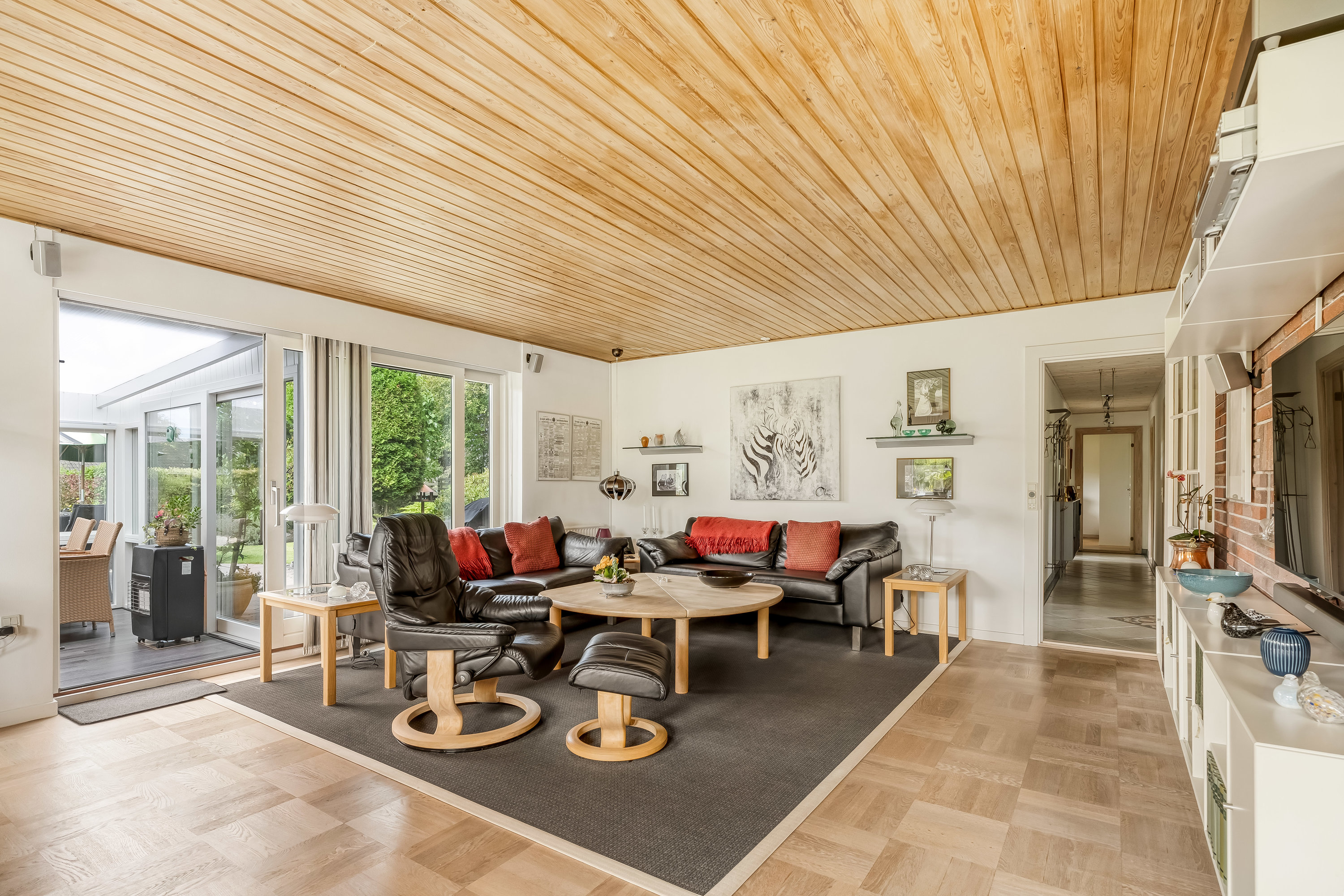 Fremhævet stue billede i fuldskærmstilstand. Billede af Travegårdsvej 14, Meløse, 3320 Skævinge