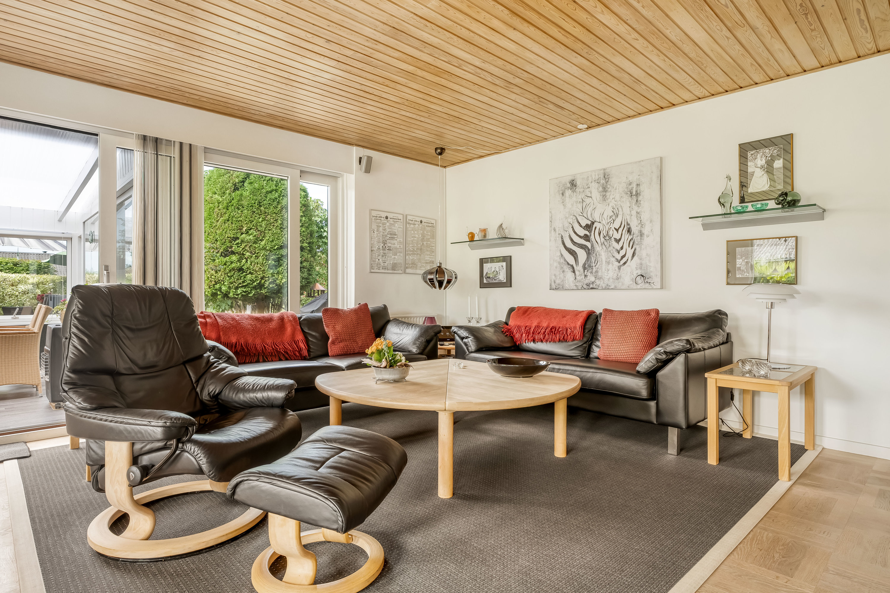 Fremhævet stue billede i fuldskærmstilstand. Billede af Travegårdsvej 14, Meløse, 3320 Skævinge