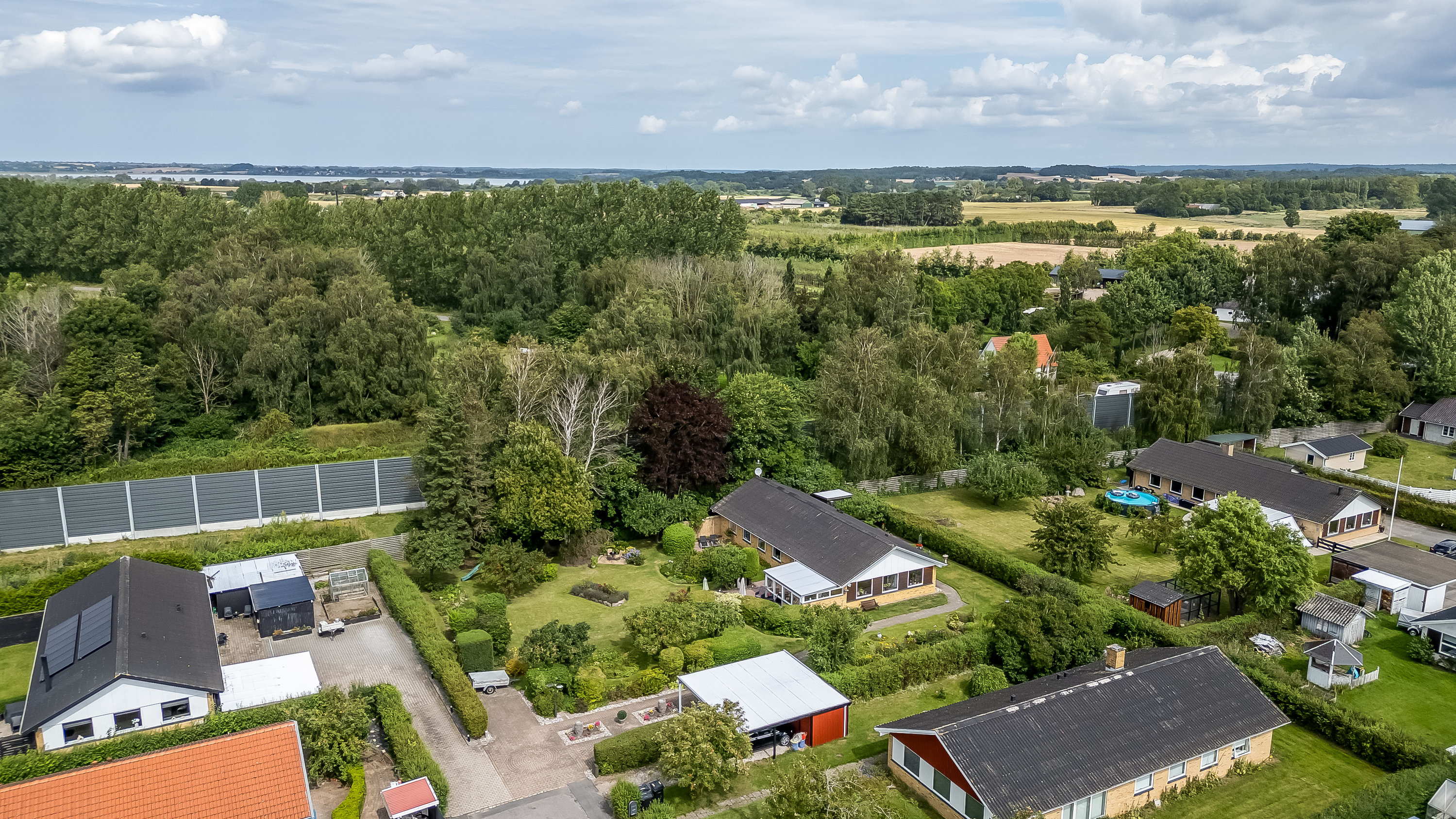 Fremhævet luftfoto billede i fuldskærmstilstand. Billede af Travegårdsvej 14, Meløse, 3320 Skævinge