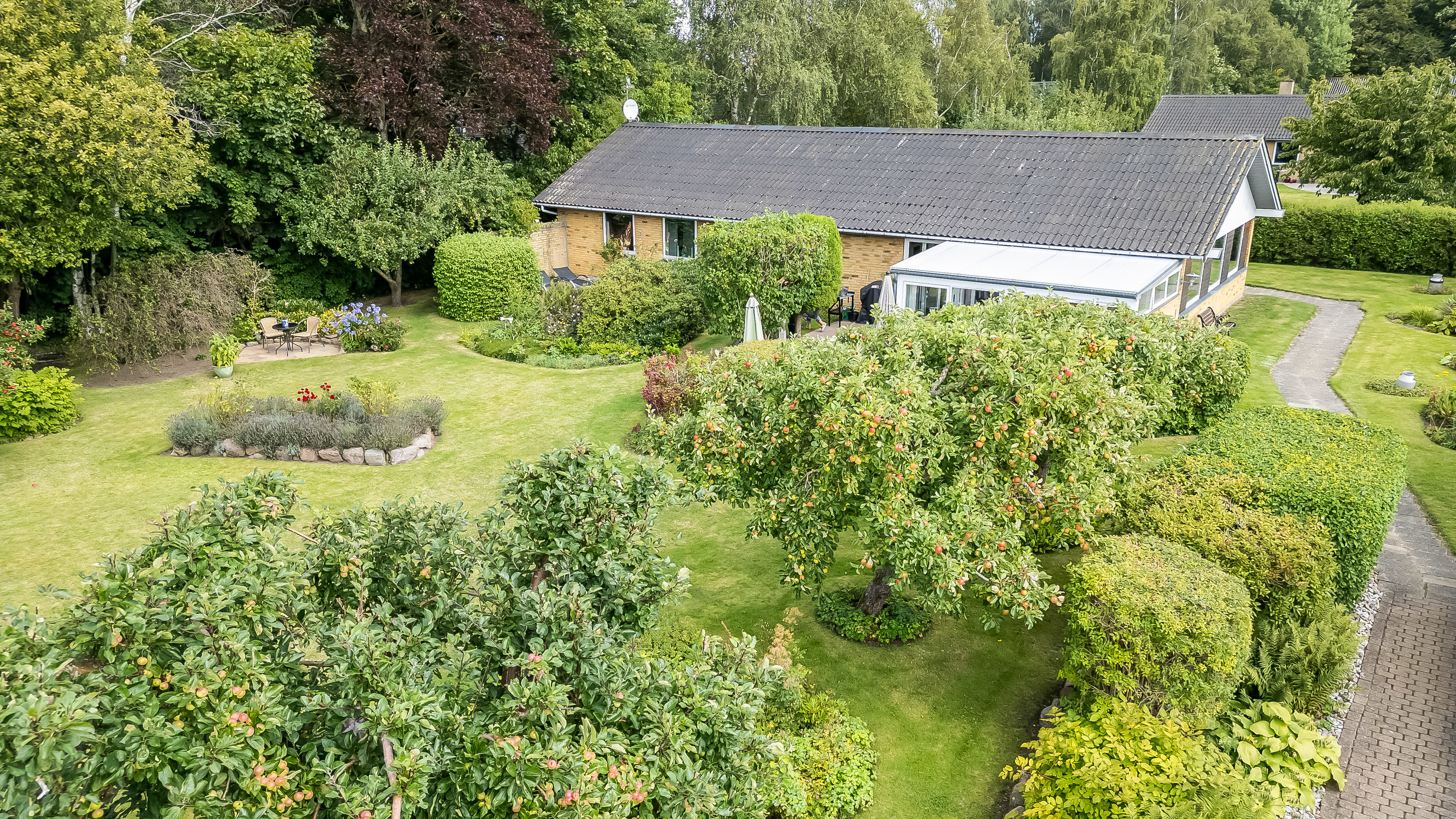 Fremhævet facade billede i fuldskærmstilstand. Billede af Travegårdsvej 14, Meløse, 3320 Skævinge