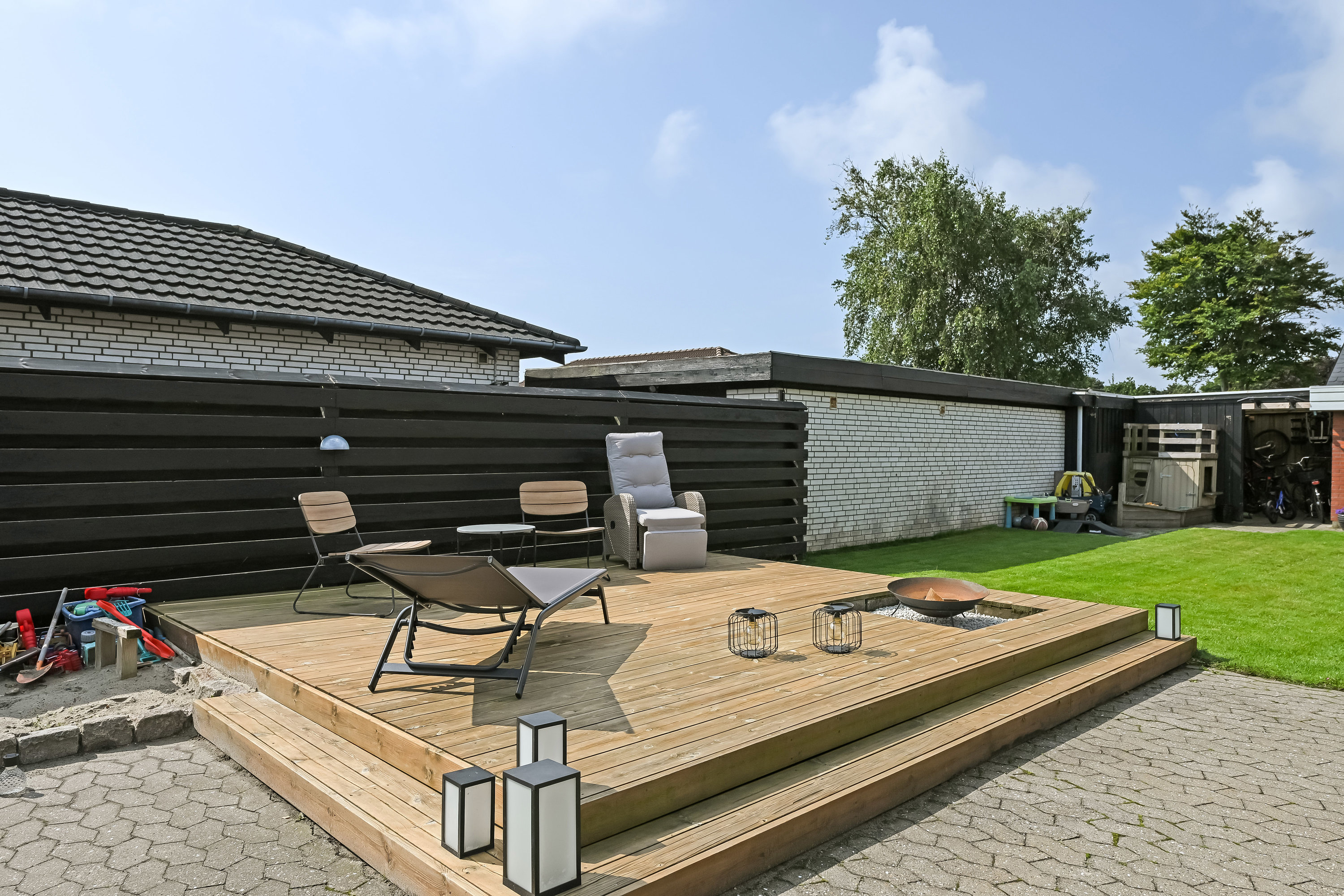 Fremhævet terrasse billede i fuldskærmstilstand. Billede af Sprogøvej 81, 6710 Esbjerg V