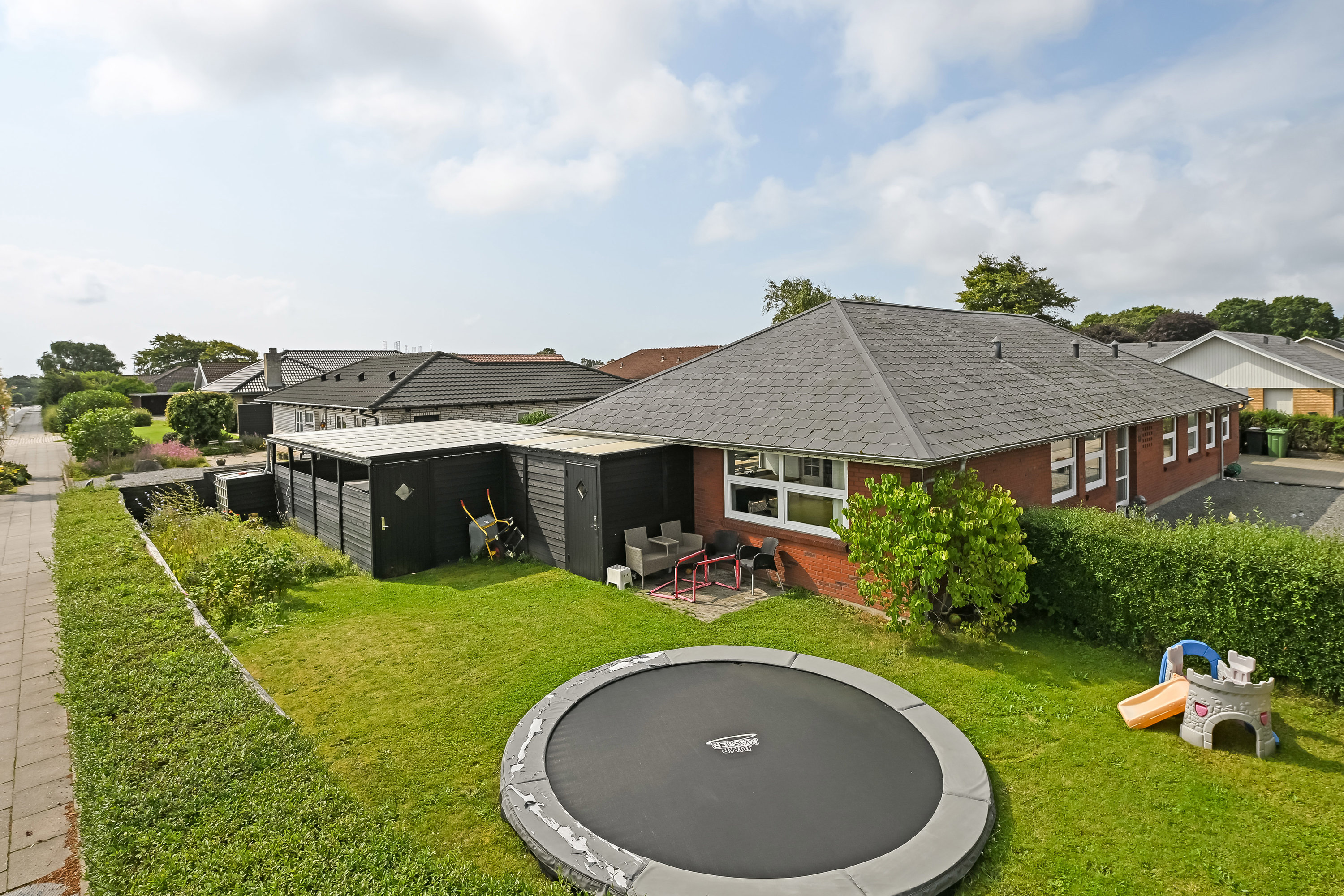 Fremhævet have billede i fuldskærmstilstand. Billede af Sprogøvej 81, 6710 Esbjerg V