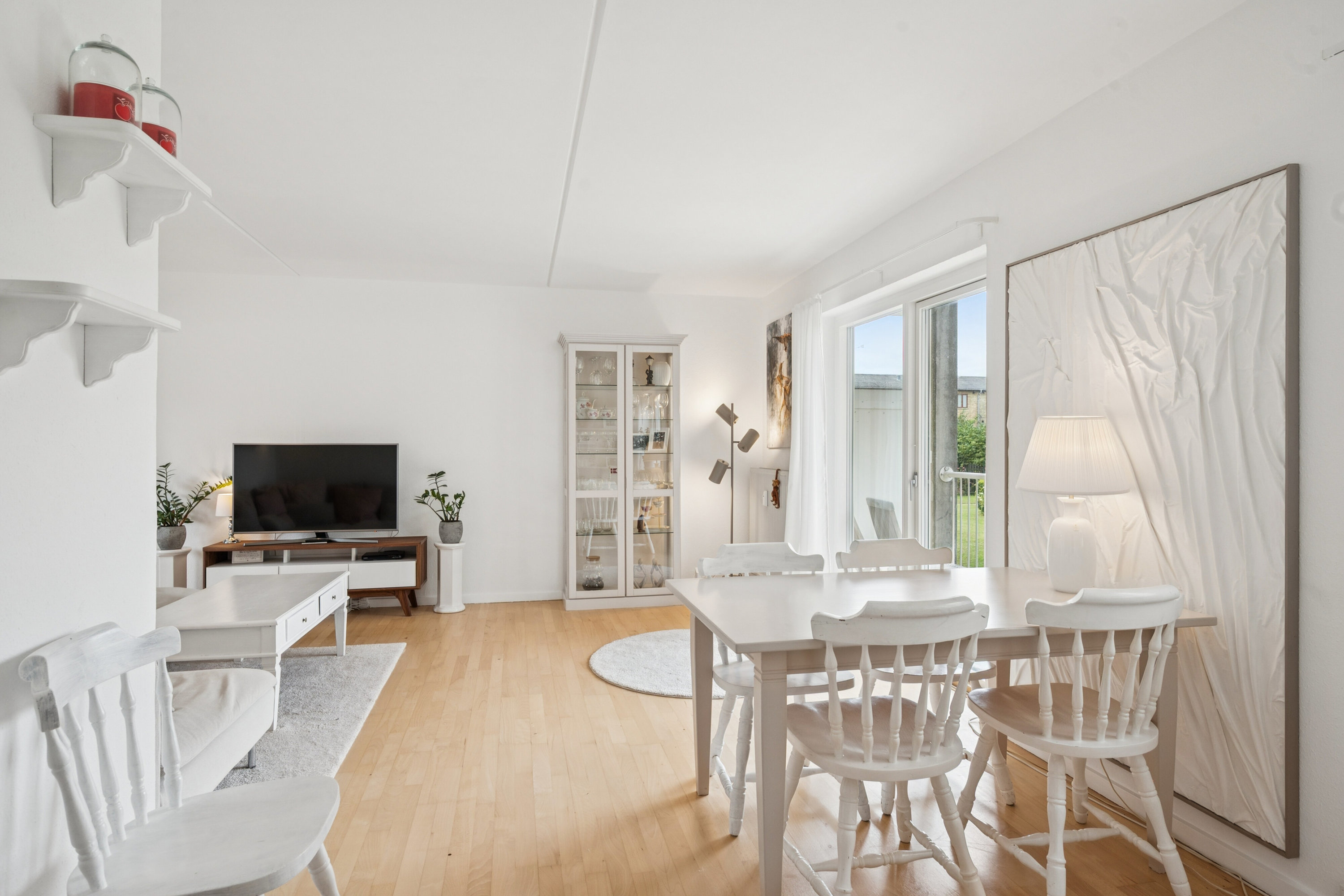 Fremhævet stue billede i fuldskærmstilstand. Billede af Bolystvej 1B, 1. tv., 2650 Hvidovre