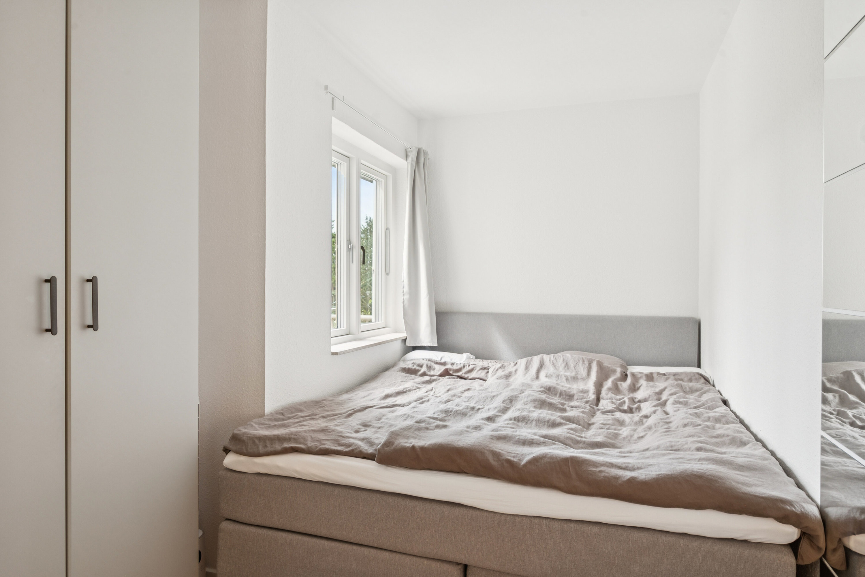 Fremhævet soveværelse billede i fuldskærmstilstand. Billede af Bolystvej 1B, 1. tv., 2650 Hvidovre