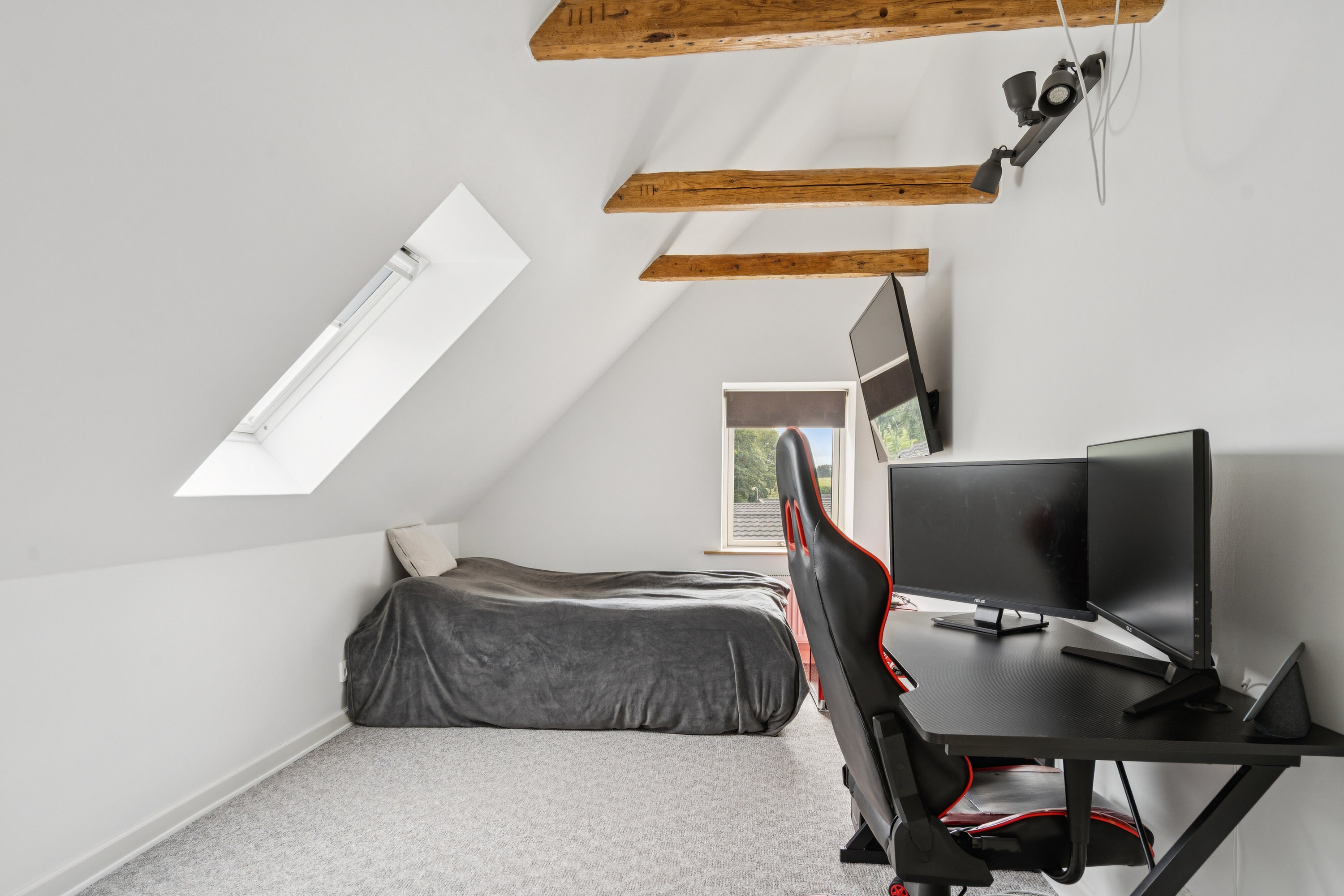 Fremhævet værelse billede i fuldskærmstilstand. Billede af Lombjergevej 5, 5750 Ringe