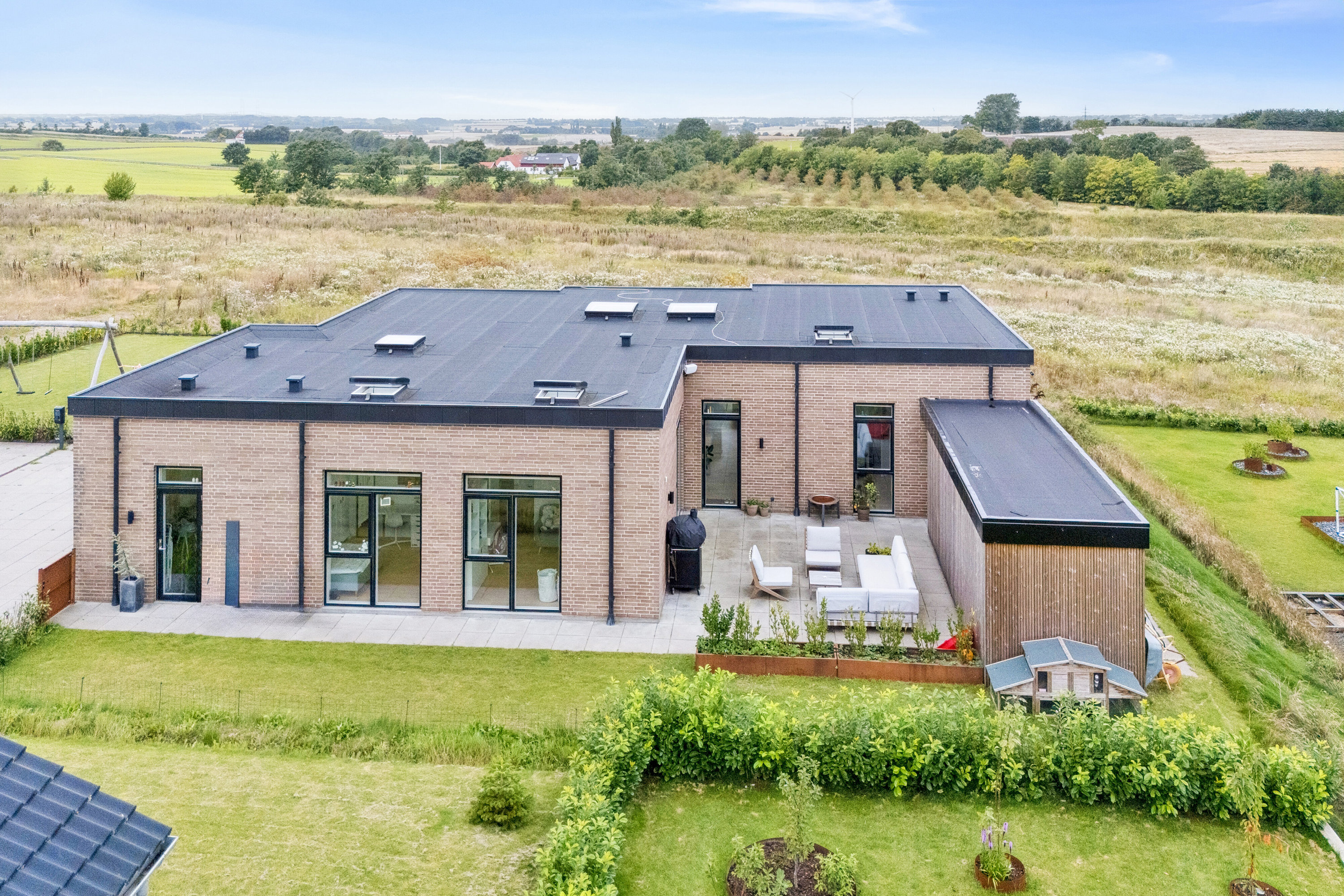 Fremhævet set fra vejen billede i fuldskærmstilstand. Billede af Stjernebakken 85, 4200 Slagelse