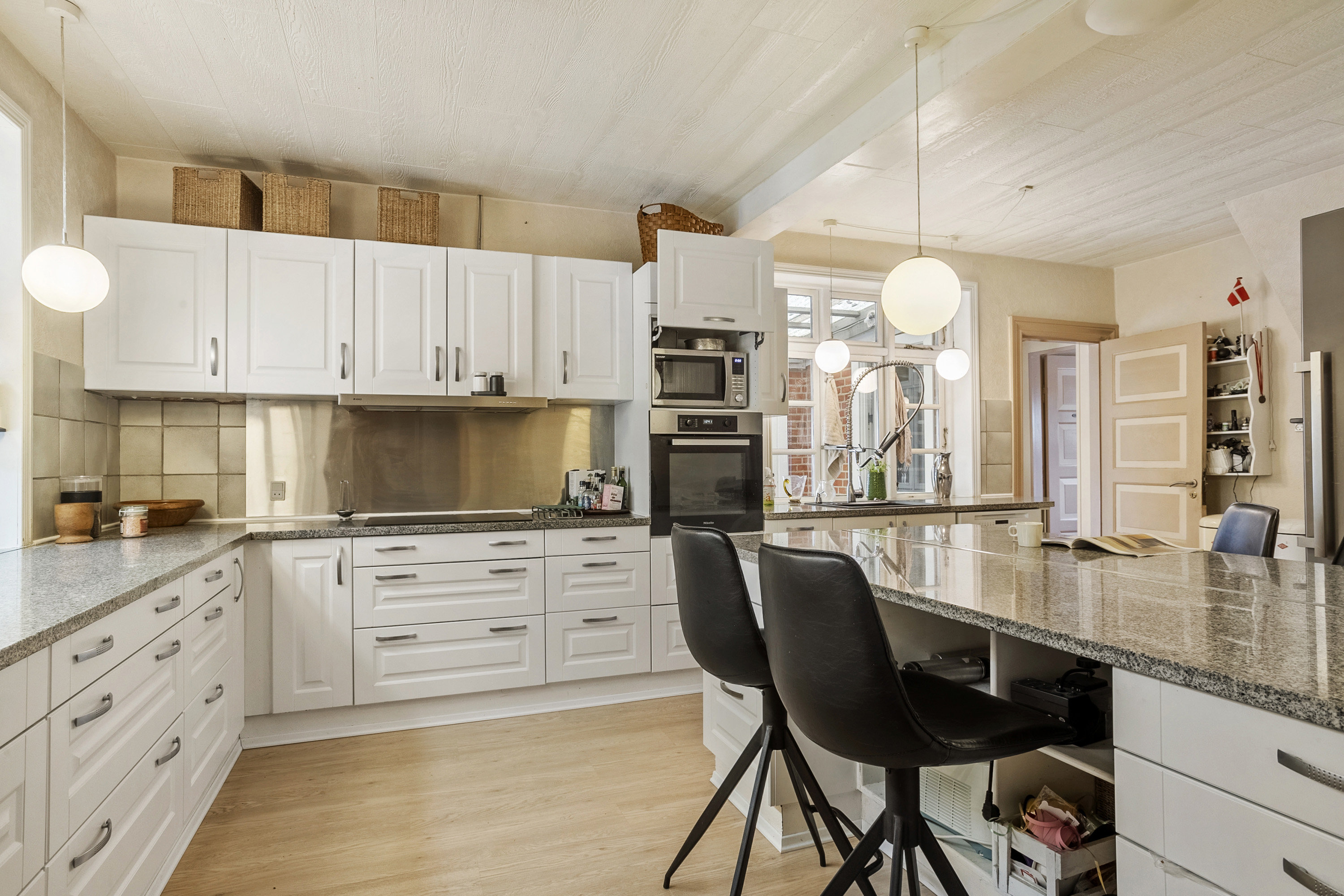 Fremhævet køkken billede i fuldskærmstilstand. Billede af Hovborgvej 37, Lindknud, 6650 Brørup