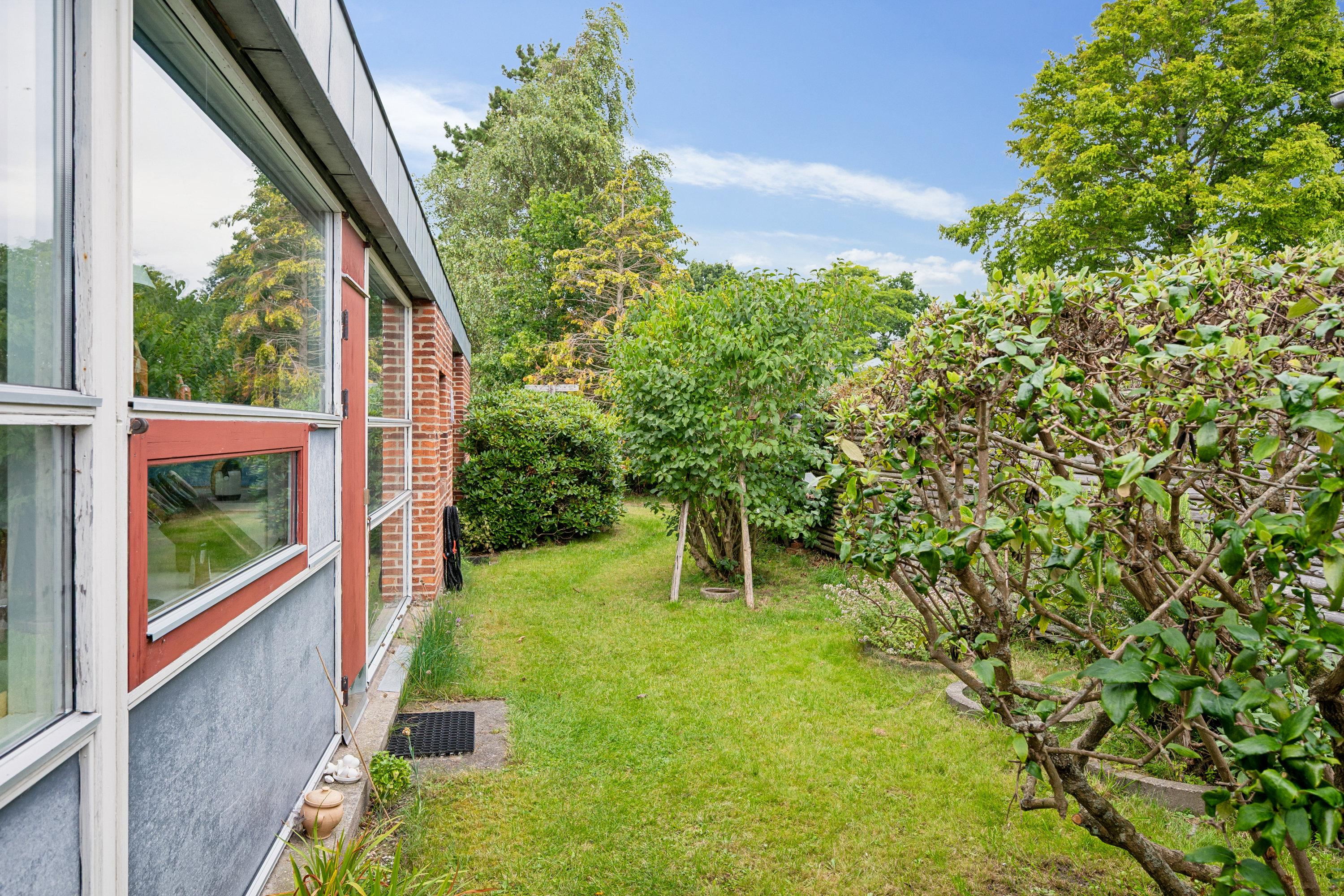 Fremhævet have billede i fuldskærmstilstand. Billede af Humlevej 19, 8240 Risskov