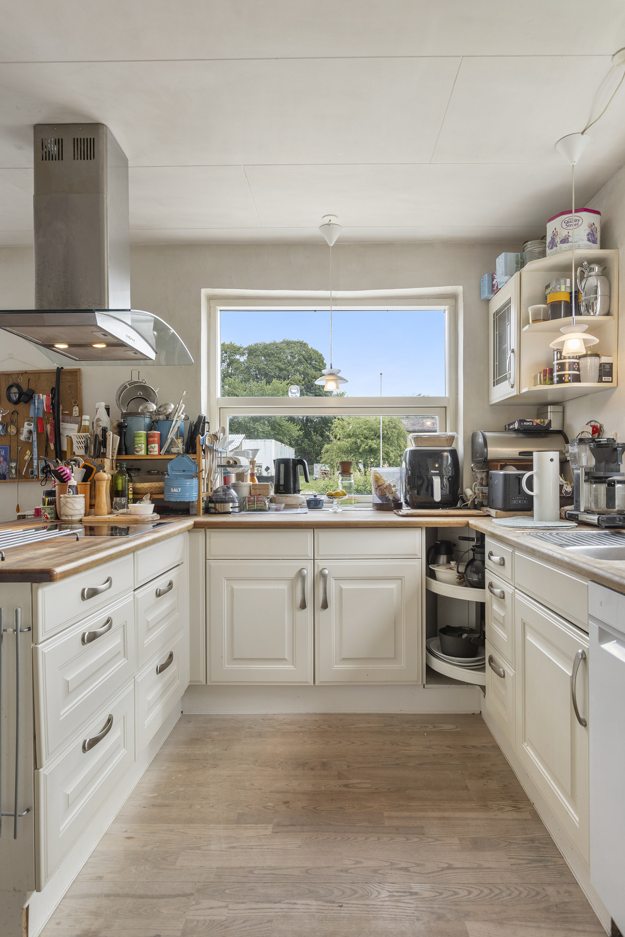 Fremhævet køkken alrum billede i fuldskærmstilstand. Billede af Hjørringvej 229, Thorshøj, 9750 Østervrå