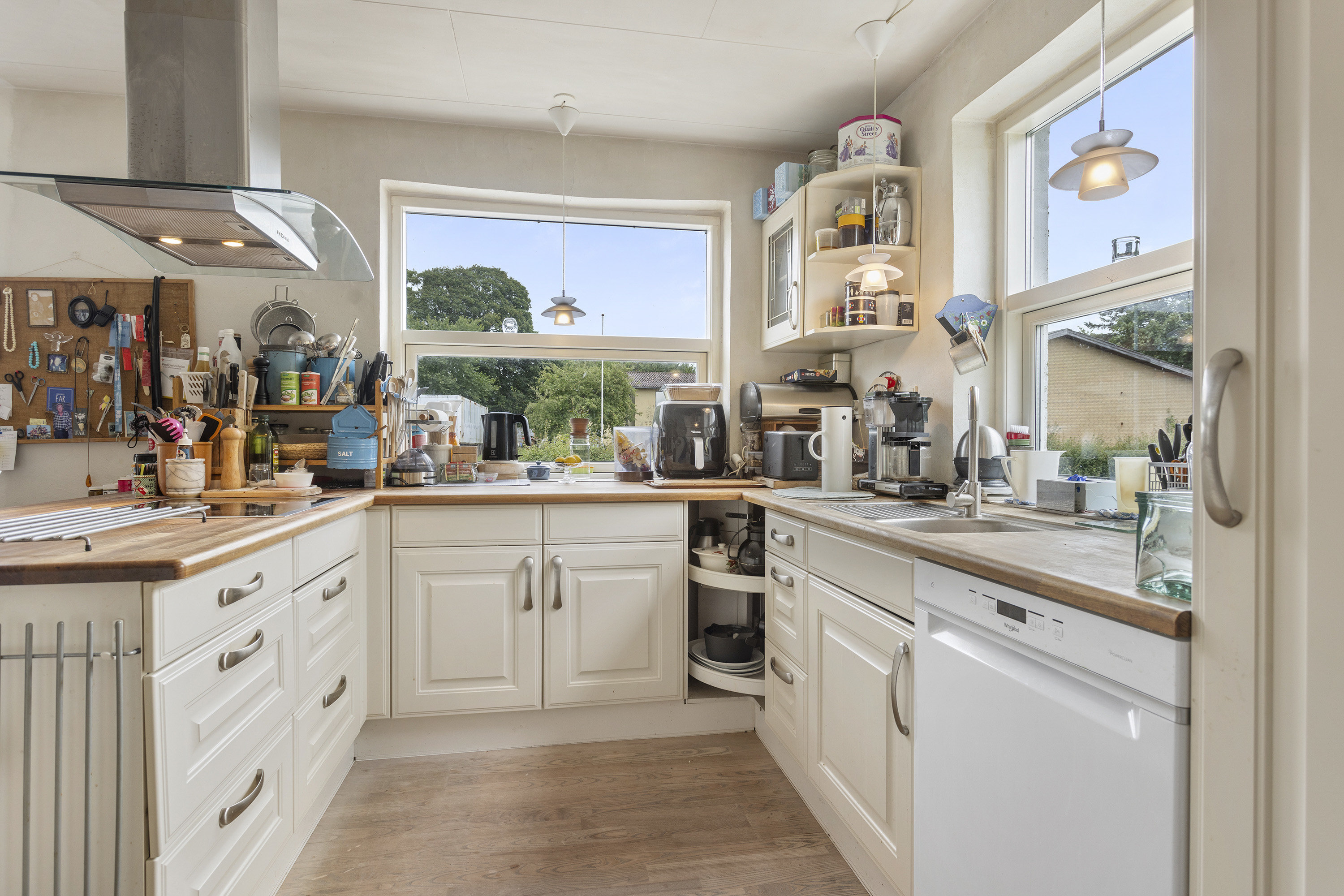 Fremhævet køkken alrum billede i fuldskærmstilstand. Billede af Hjørringvej 229, Thorshøj, 9750 Østervrå