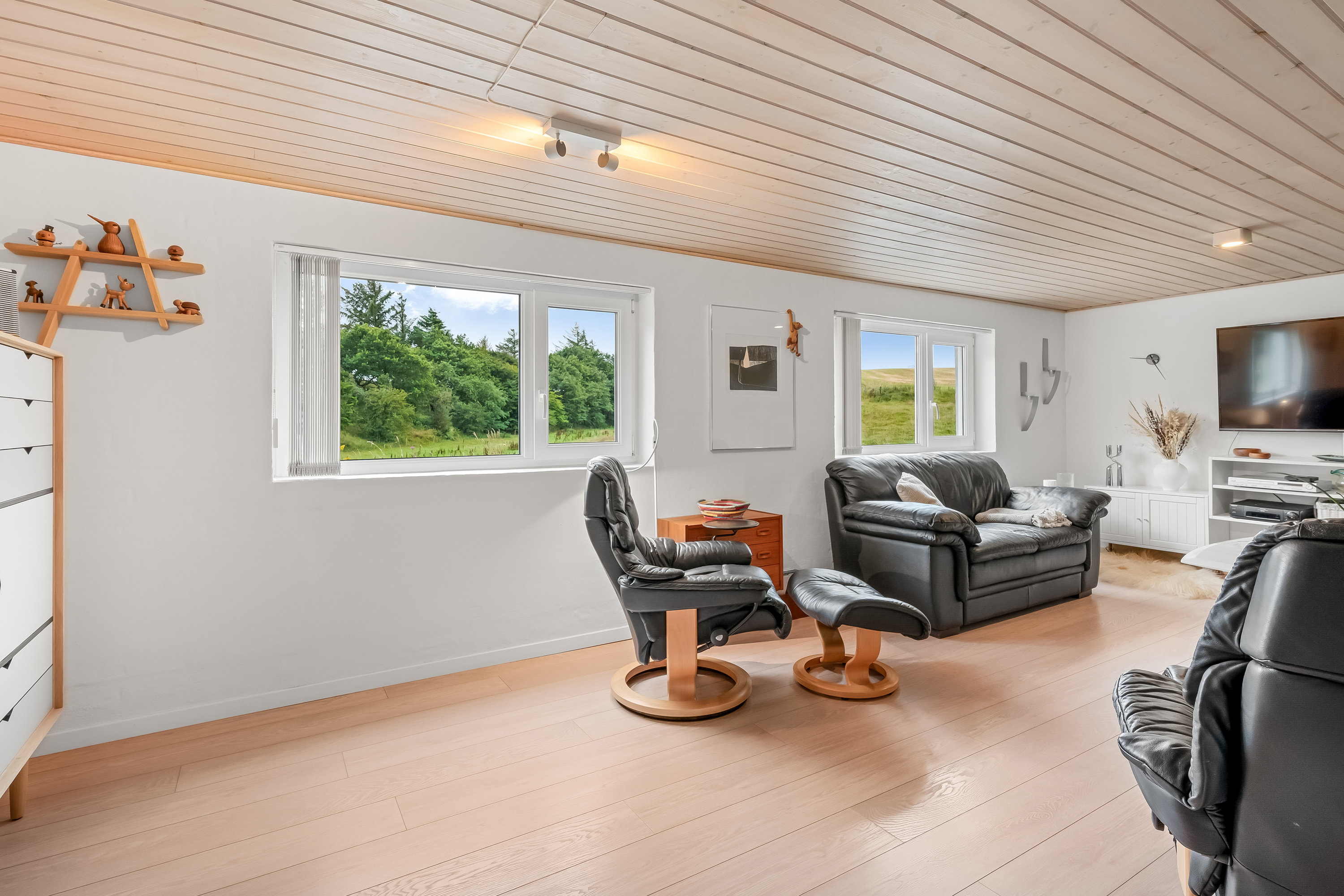 Fremhævet stue billede i fuldskærmstilstand. Billede af Broholmvej 9, Resen, 7600 Struer