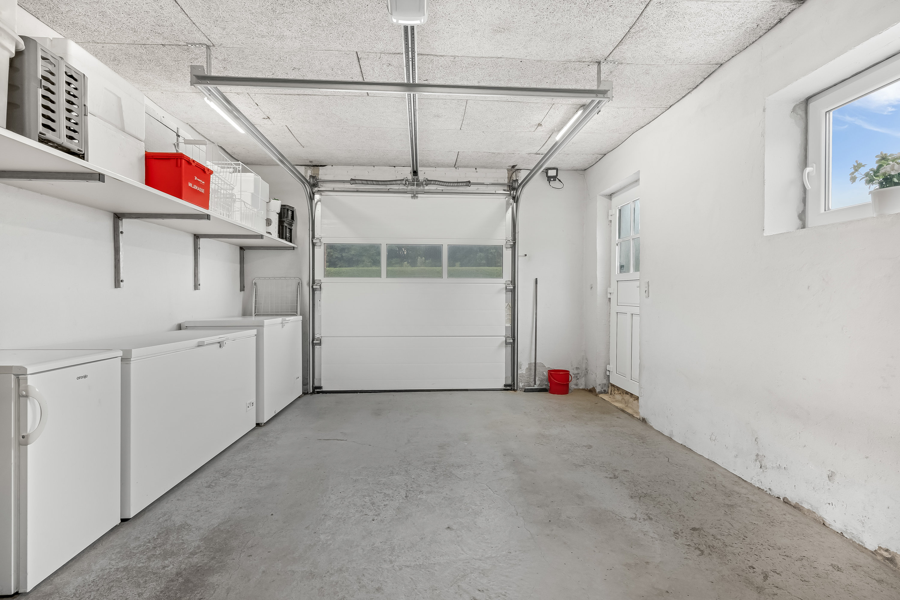 Fremhævet garage billede i fuldskærmstilstand. Billede af Broholmvej 9, Resen, 7600 Struer