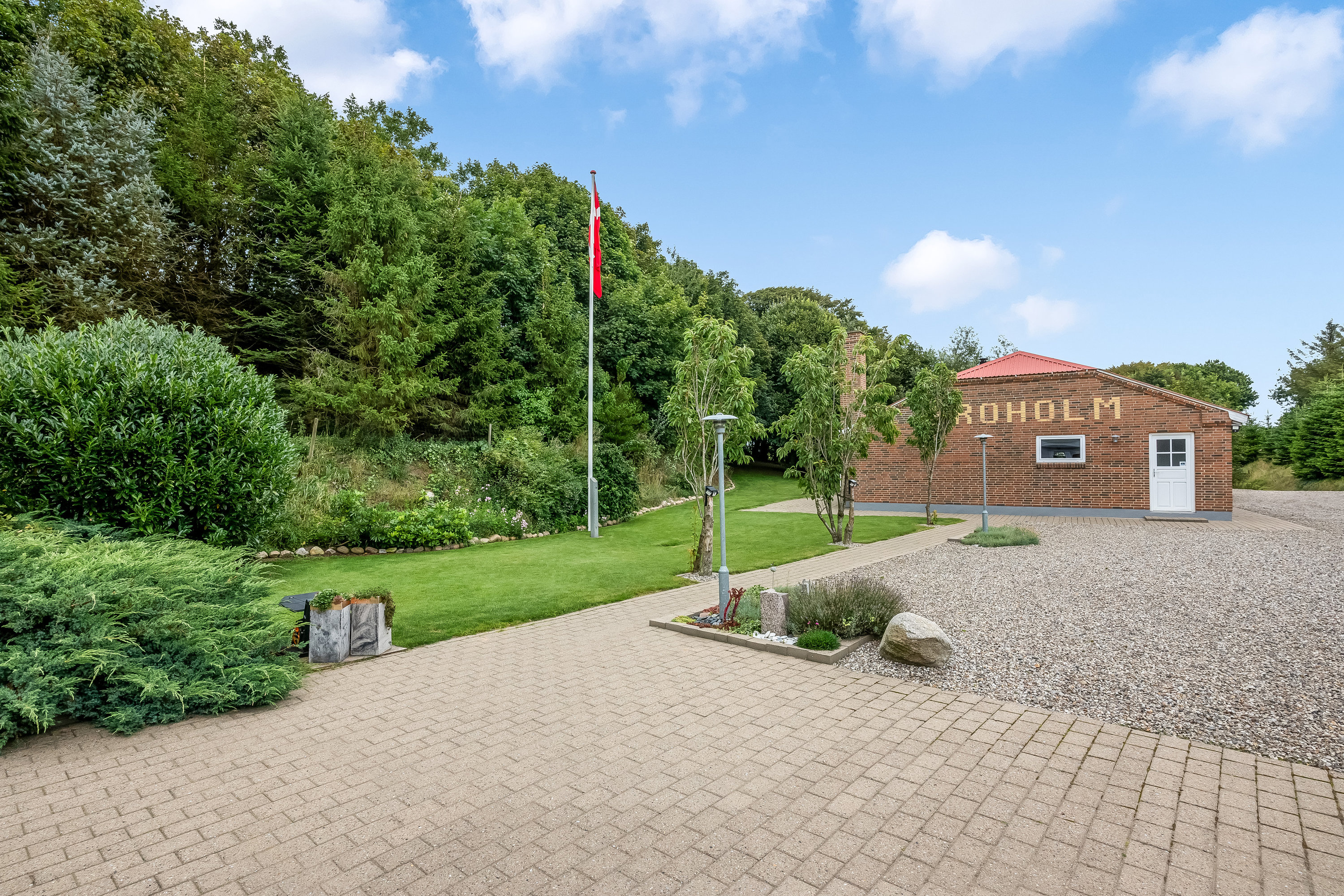 Fremhævet terrasse billede i fuldskærmstilstand. Billede af Broholmvej 9, Resen, 7600 Struer