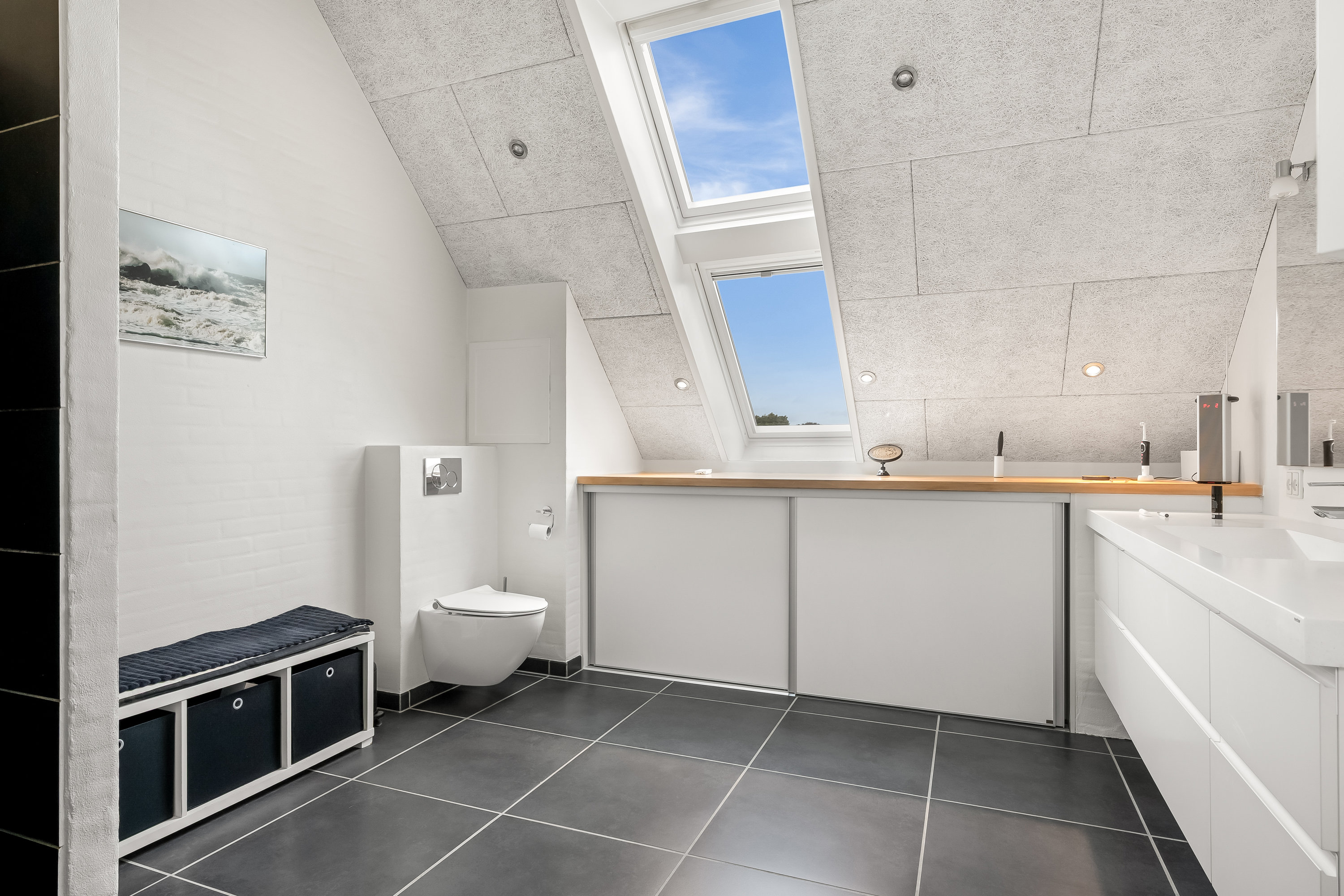 Fremhævet badeværelse billede i fuldskærmstilstand. Billede af Havrevænget 8, 7650 Bøvlingbjerg