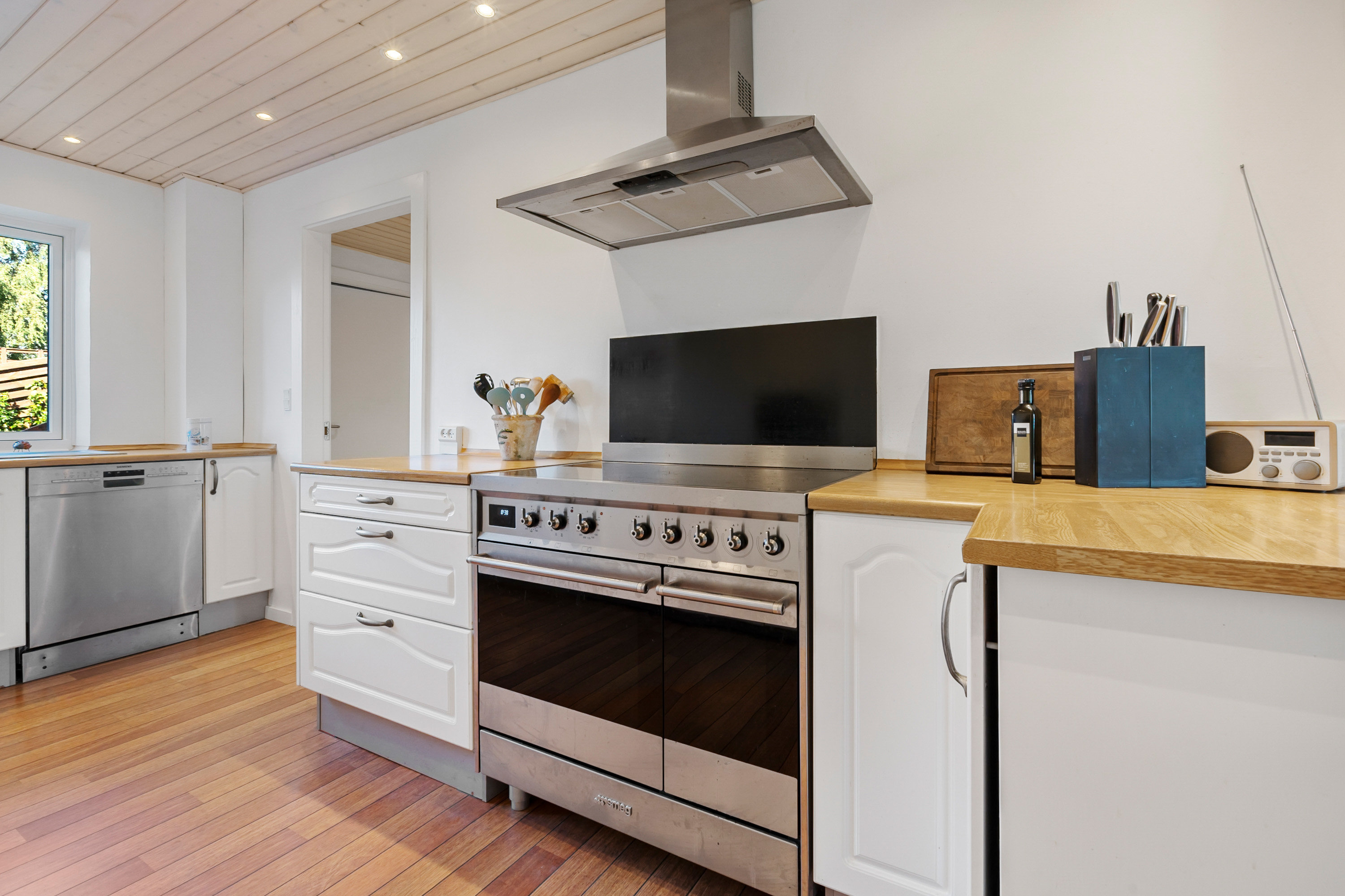 Miniaturebillede 2: køkken. Billede af Smørum Bygade 15, Smørumovre, 2765 Smørum