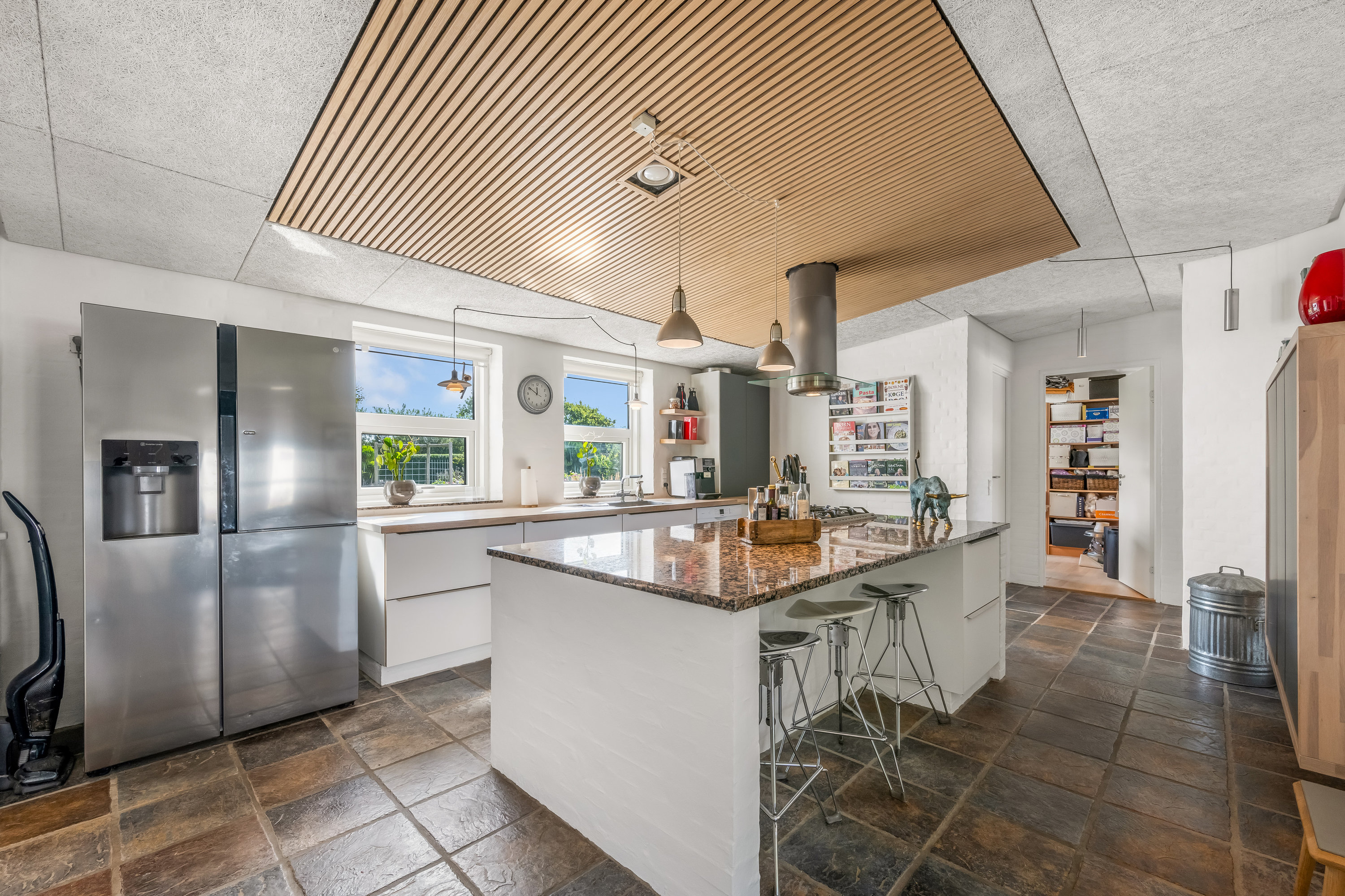 Fremhævet køkken billede i fuldskærmstilstand. Billede af Langelandsgade 5, Rindum, 6950 Ringkøbing