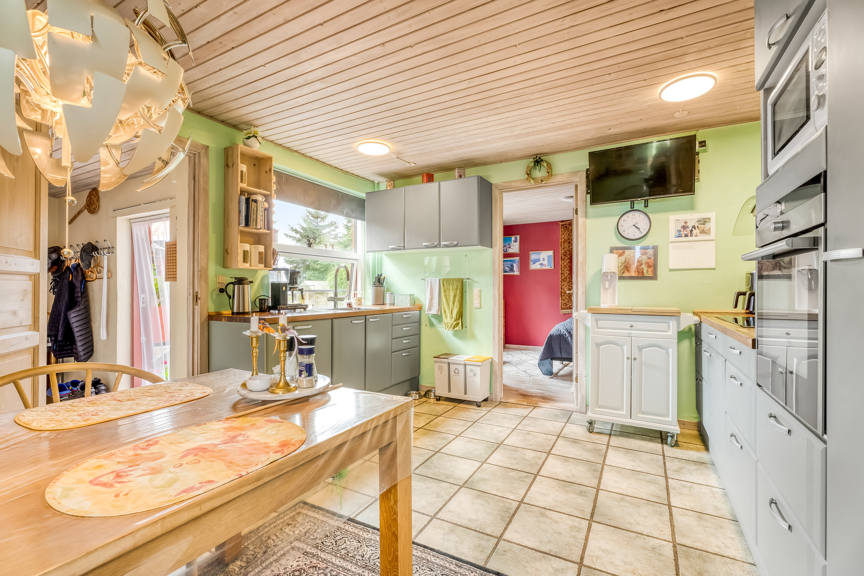 Fremhævet køkken billede i fuldskærmstilstand. Billede af Ågabsvej 17, 4930 Maribo