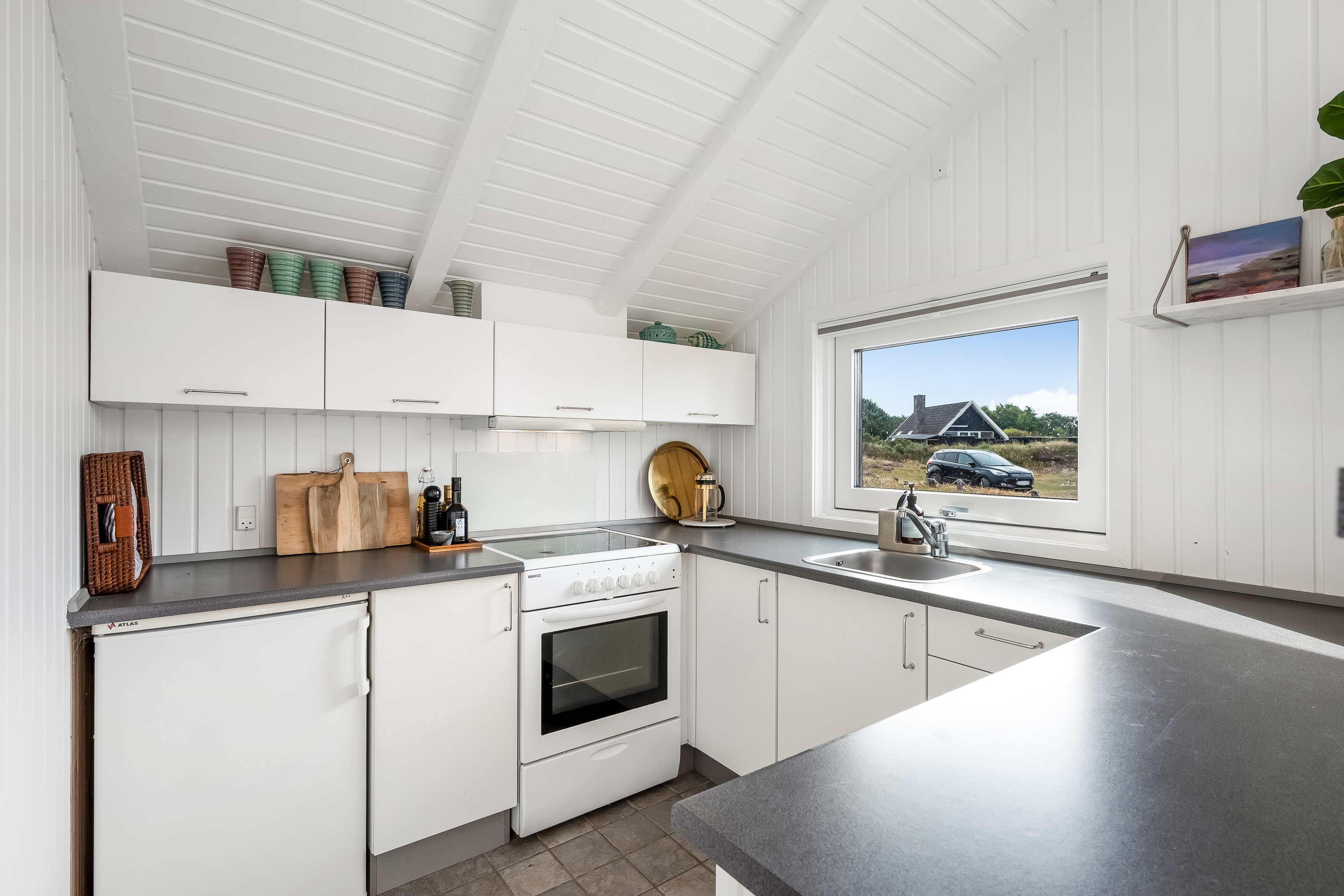 Fremhævet køkken billede i fuldskærmstilstand. Billede af Søren Sørensens Dal 8, 6720 Fanø