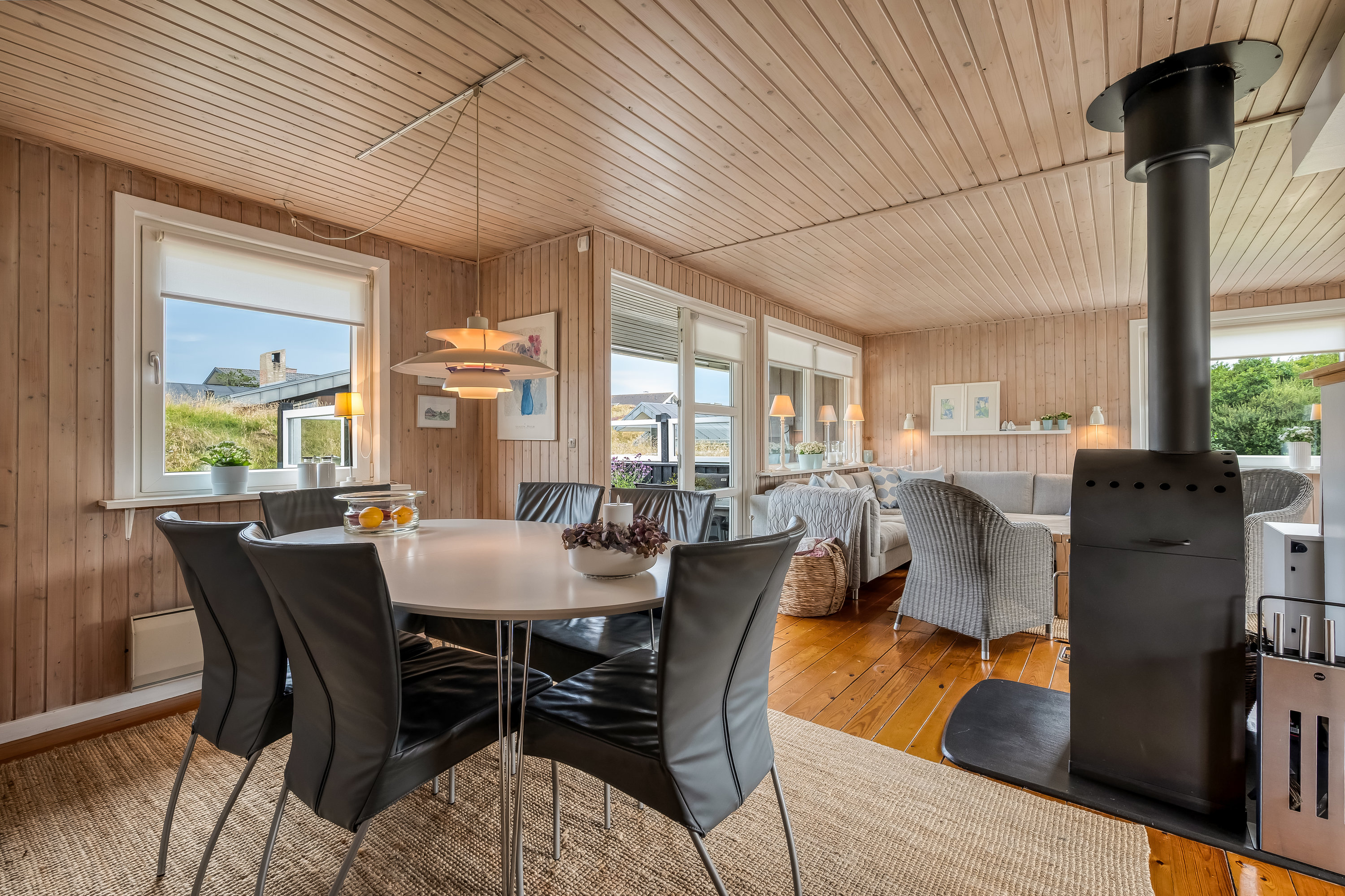 Fremhævet stue billede i fuldskærmstilstand. Billede af Vagtbjergvej 19, Rindby Strand, 6720 Fanø