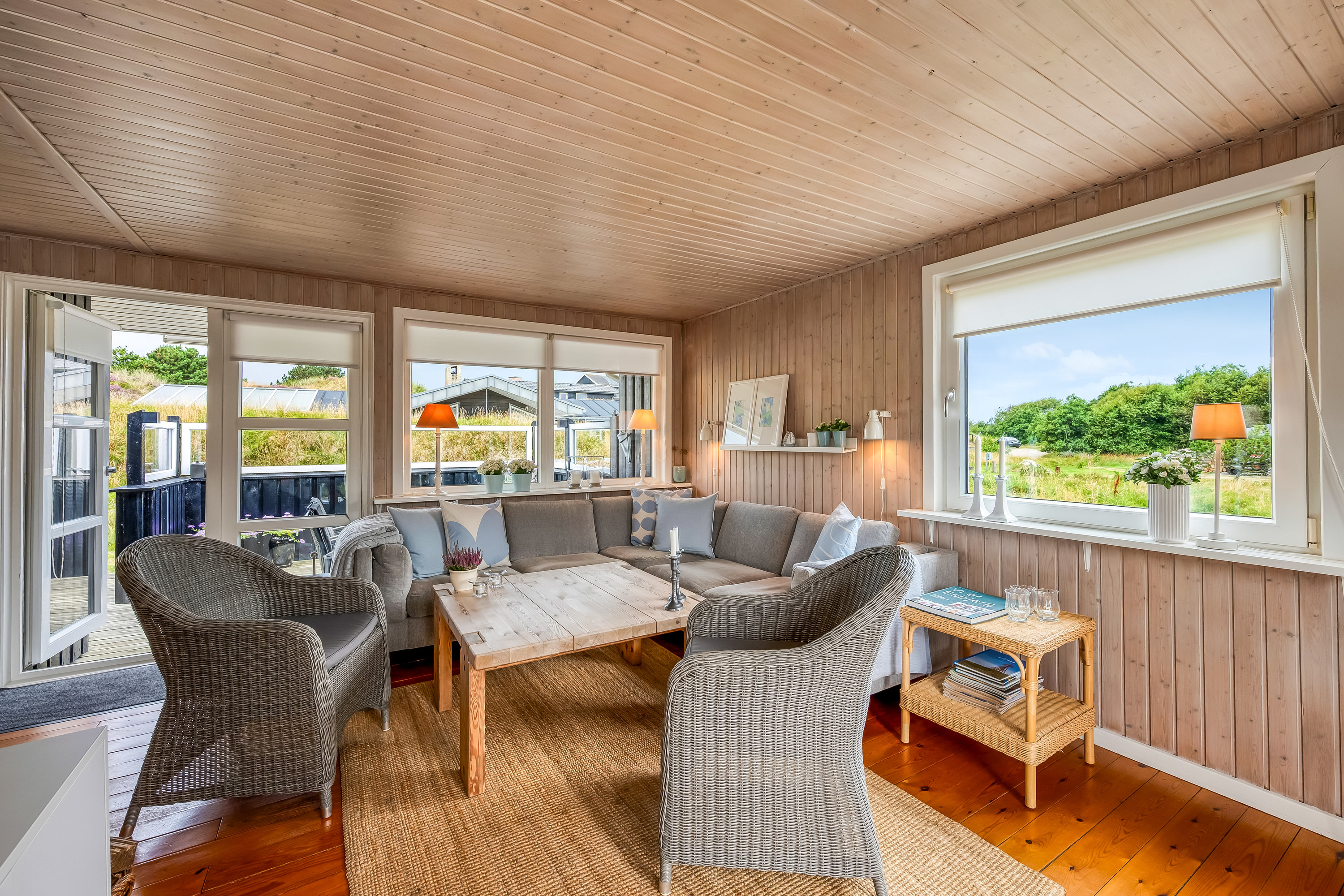 Fremhævet stue billede i fuldskærmstilstand. Billede af Vagtbjergvej 19, Rindby Strand, 6720 Fanø