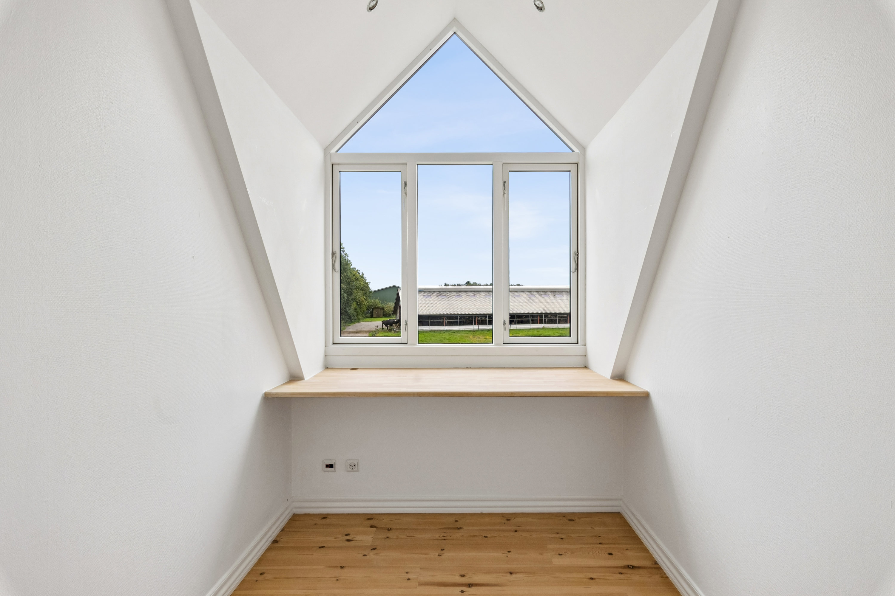 Fremhævet gang billede i fuldskærmstilstand. Billede af Hannerupvej 285, 9500 Hobro