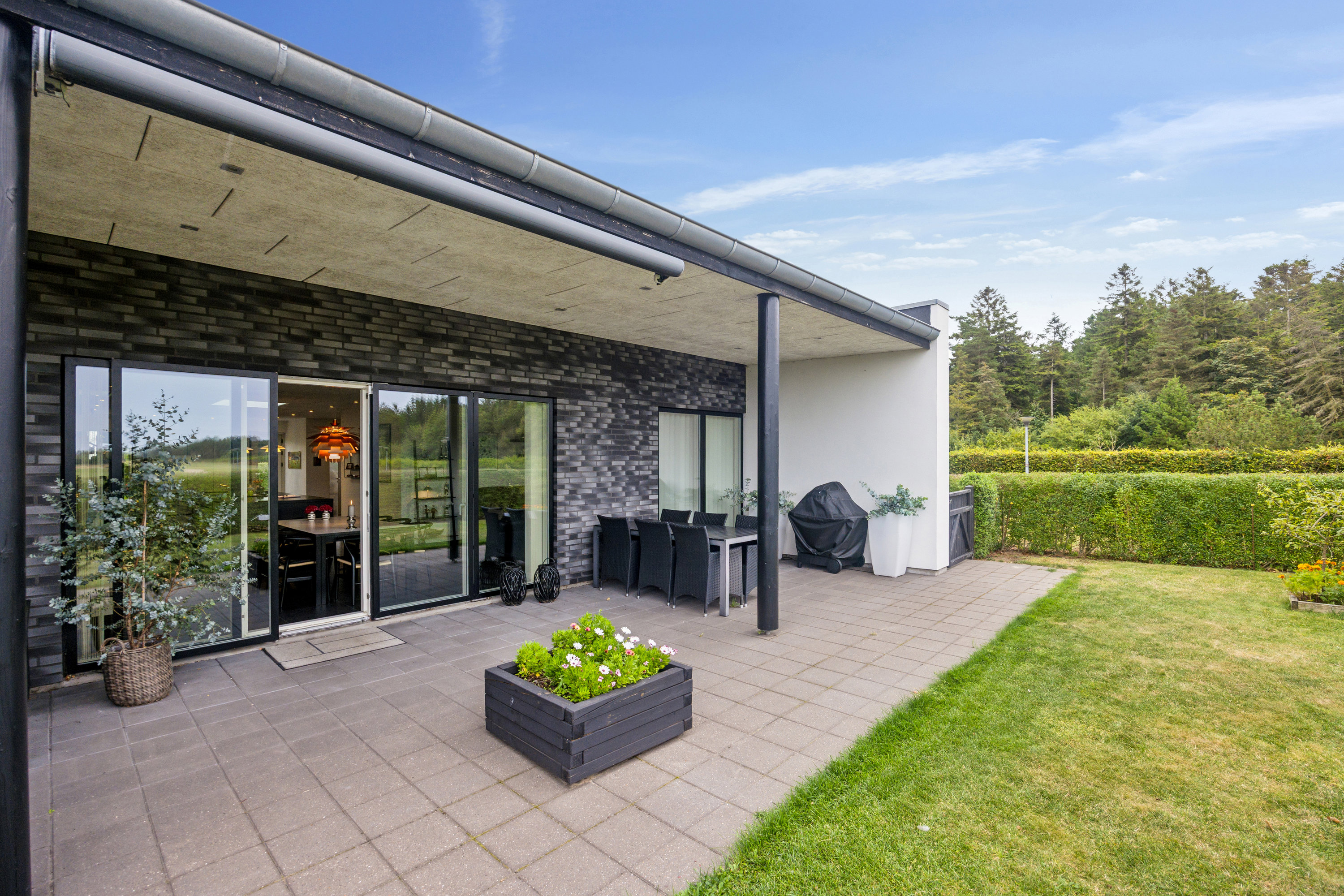 Fremhævet ejendom 1 billede i fuldskærmstilstand. Billede af Tennisskoven 51, 9320 Hjallerup