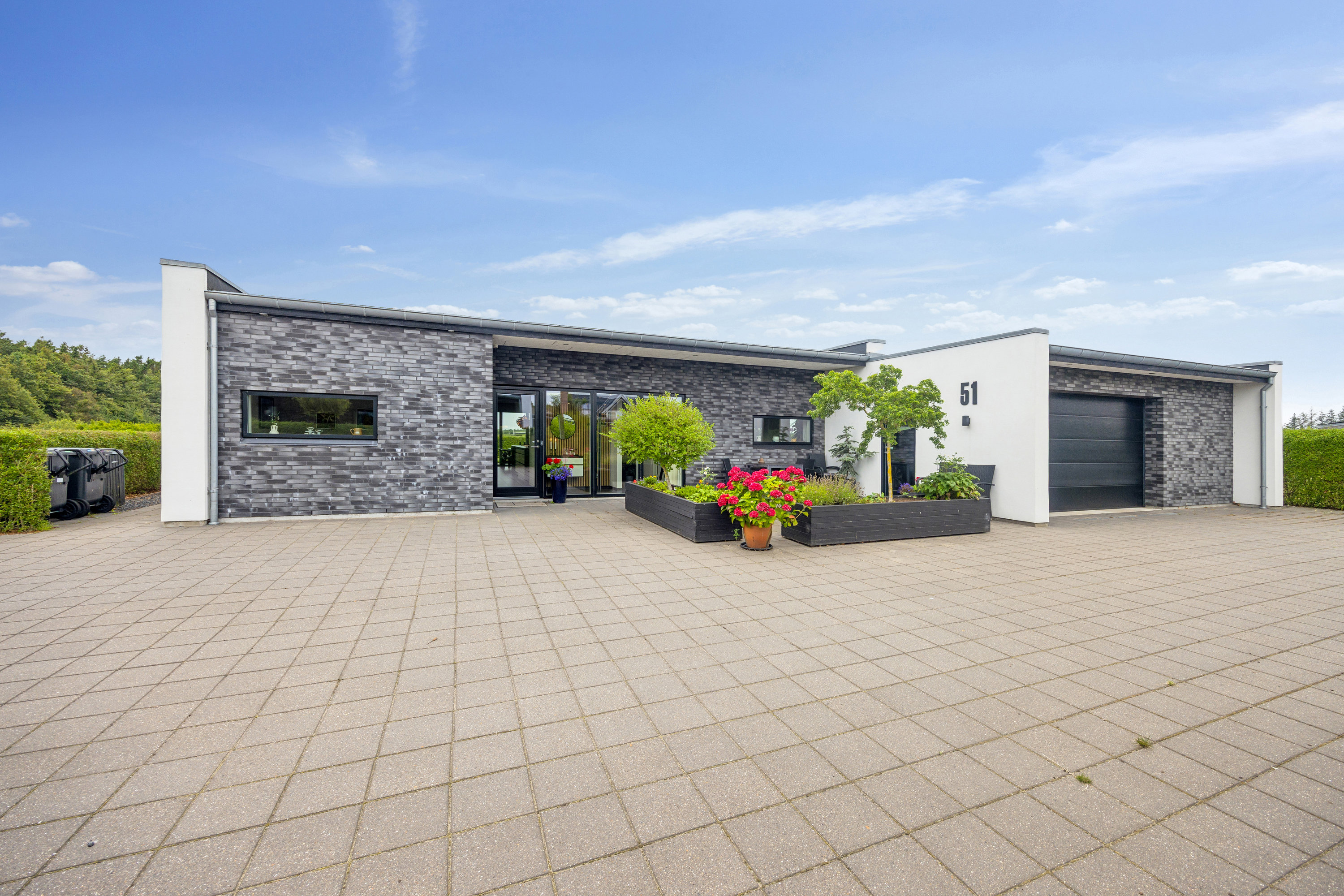 Miniaturebillede 2: ejendom 1. Billede af Tennisskoven 51, 9320 Hjallerup