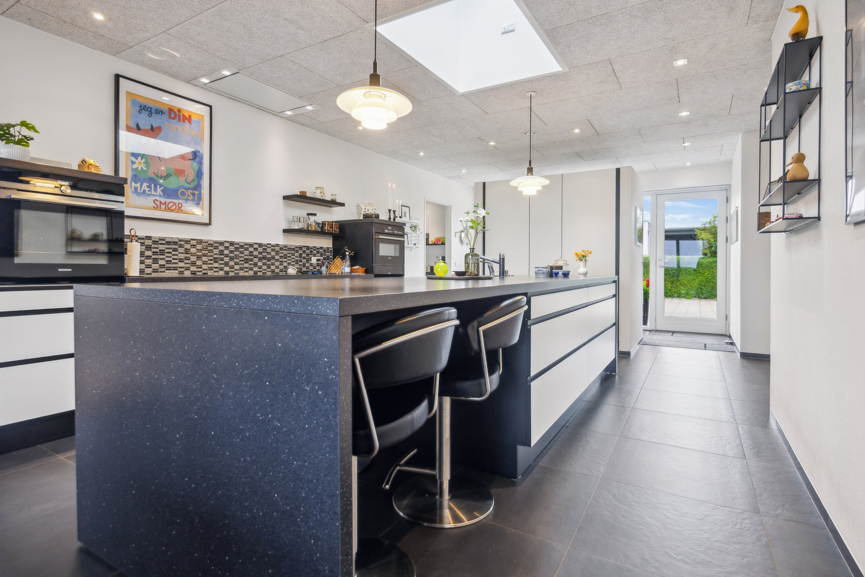 Fremhævet køkken billede i fuldskærmstilstand. Billede af Tennisskoven 51, 9320 Hjallerup