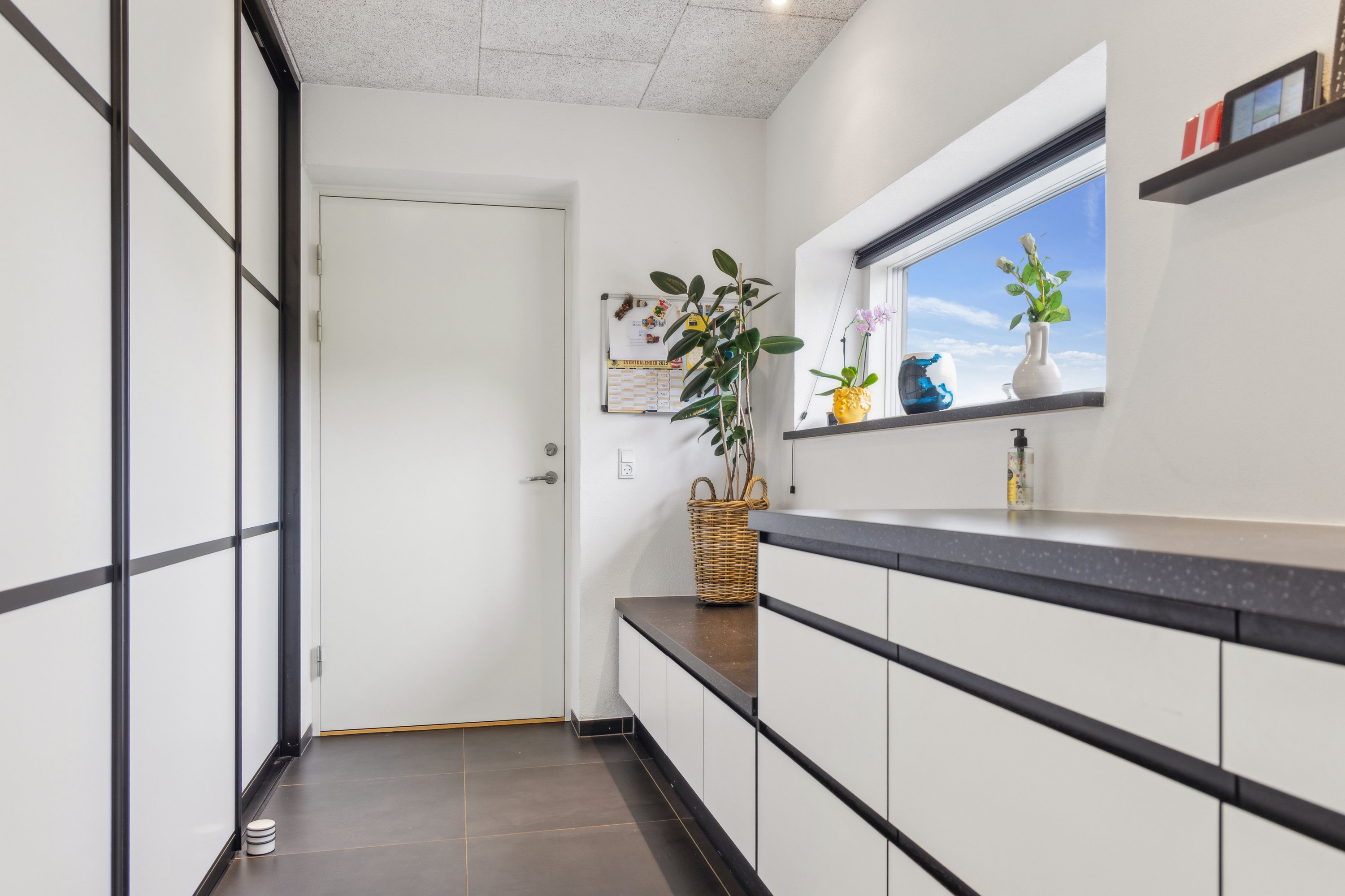 Fremhævet køkken billede i fuldskærmstilstand. Billede af Tennisskoven 51, 9320 Hjallerup